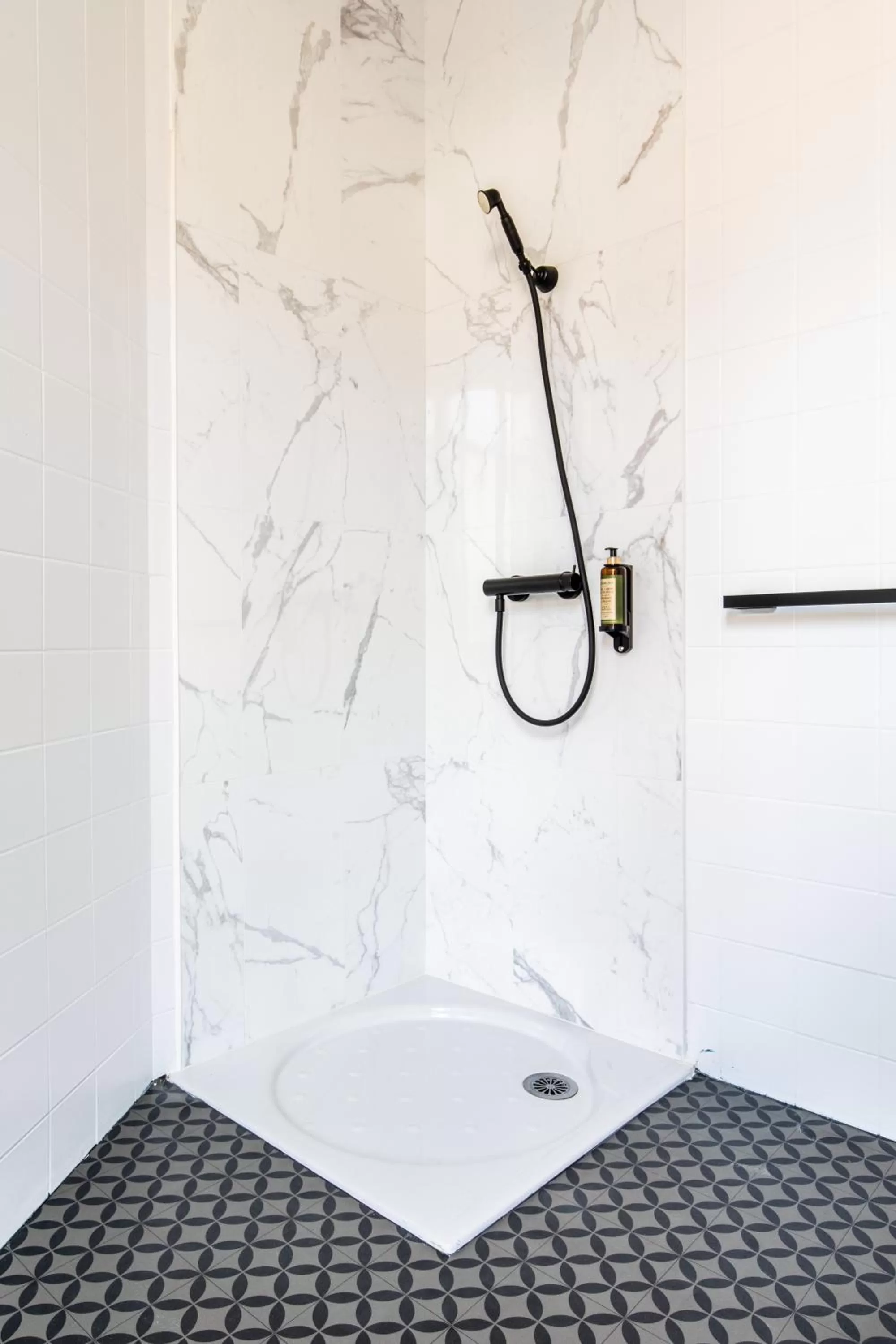 Bathroom in Hôtel Lanjuinais