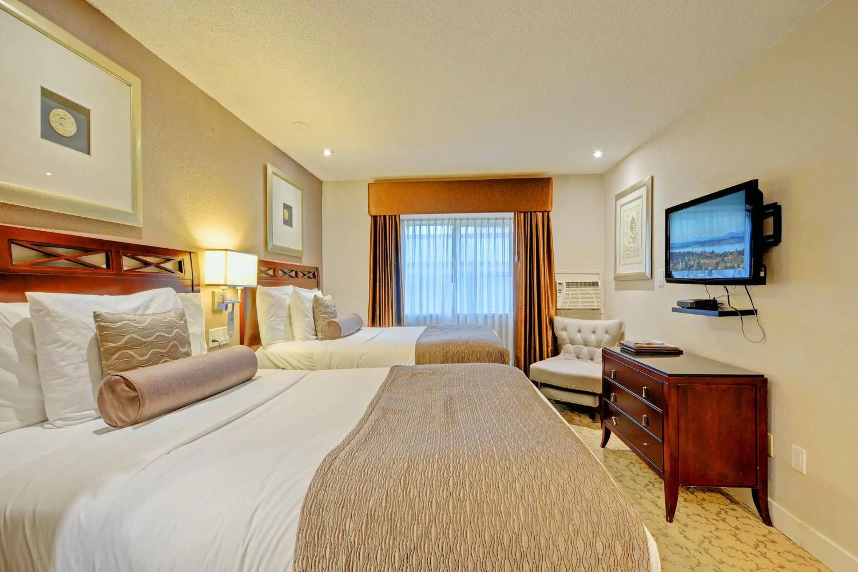 Red Lion Inn and Suites Victoria