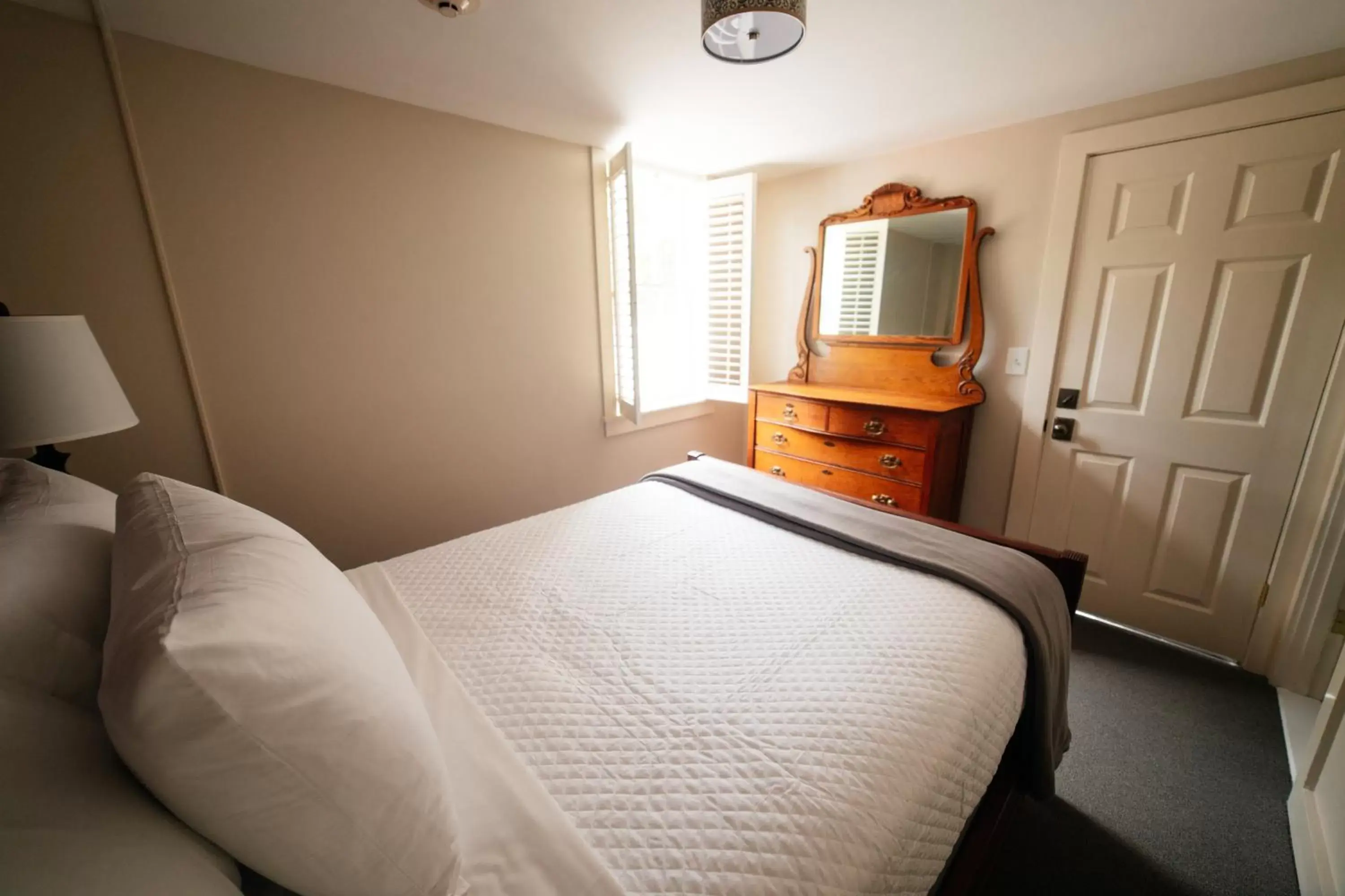 Photo of the whole room, Bed in The Historic General Stanton Inn Photo of the whole room, Bed in The Historic General Stanton Inn
