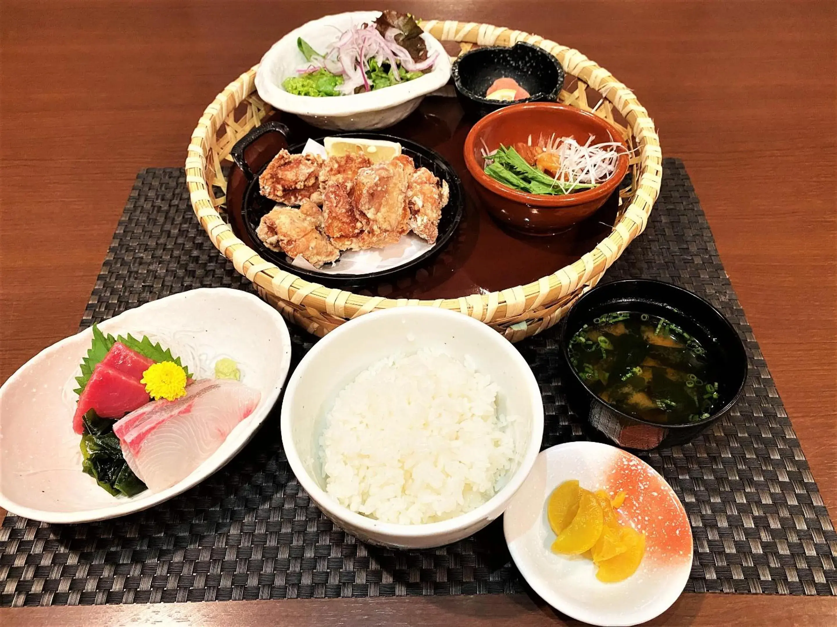 Restaurant/places to eat, Food in Hotel Route-Inn Hakata Ekimae -Hakataguchi-