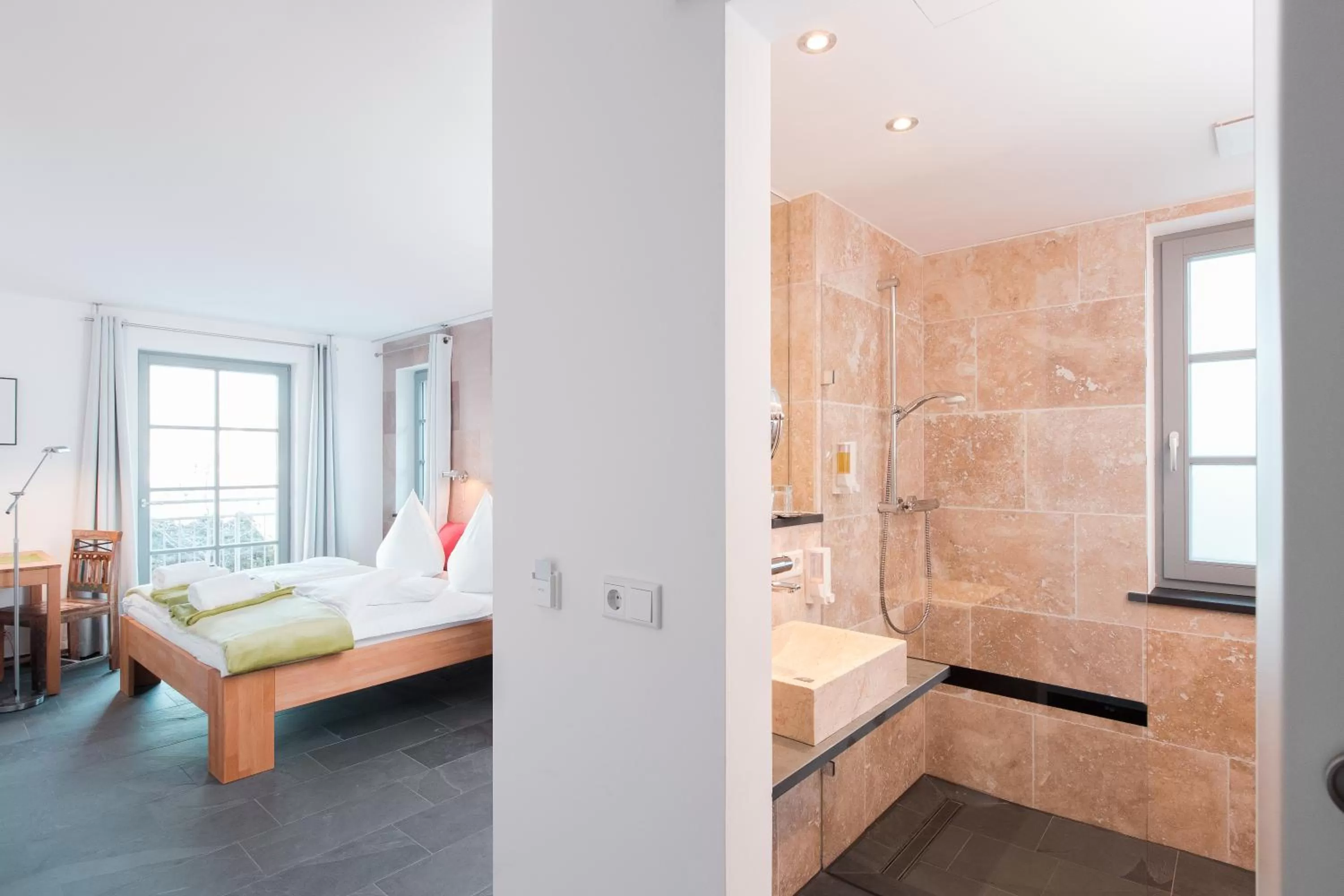 Photo of the whole room, Bed in Biohotel Kunstquartier