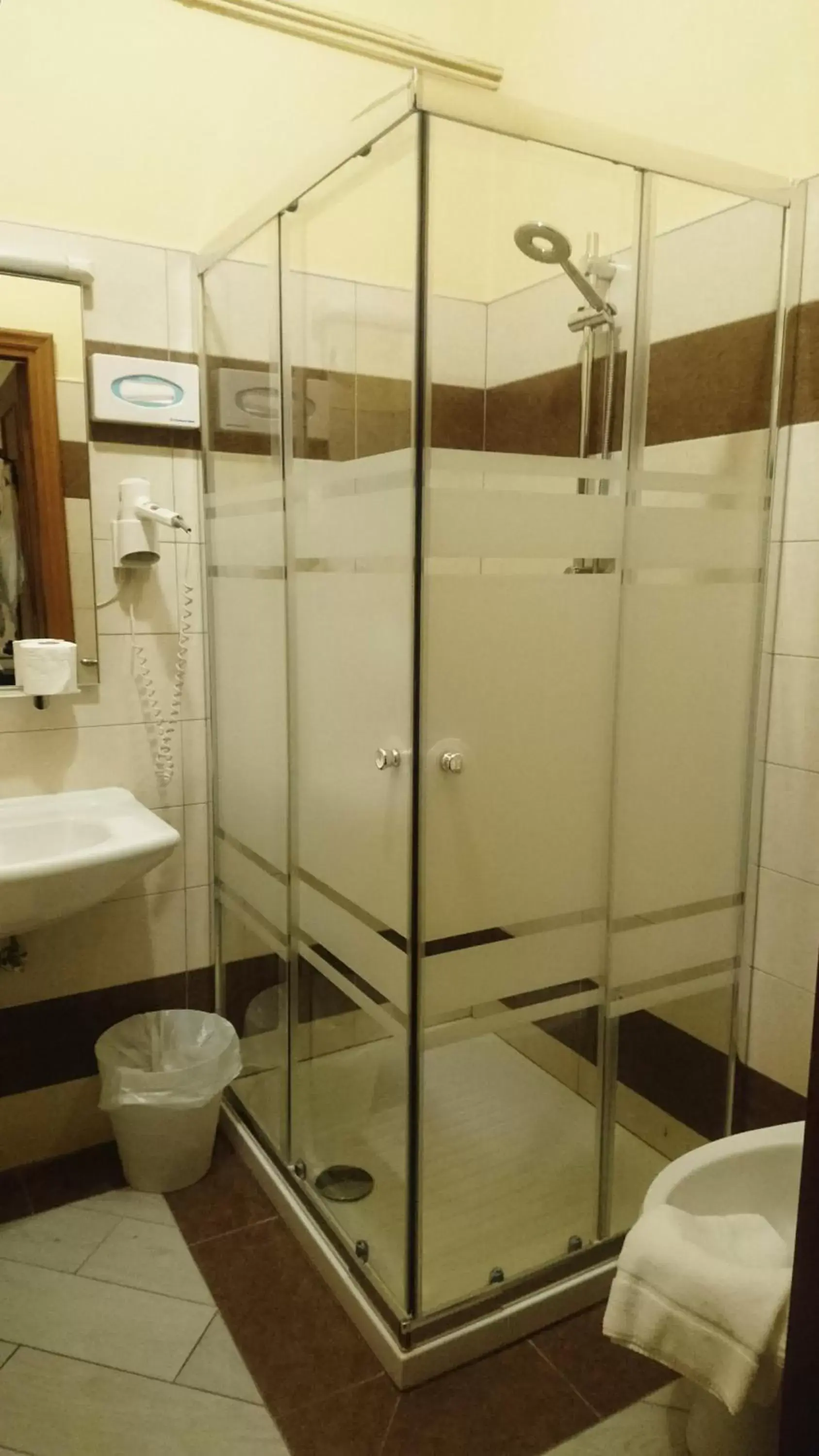 Bathroom in Giappone Inn Parking Hotel