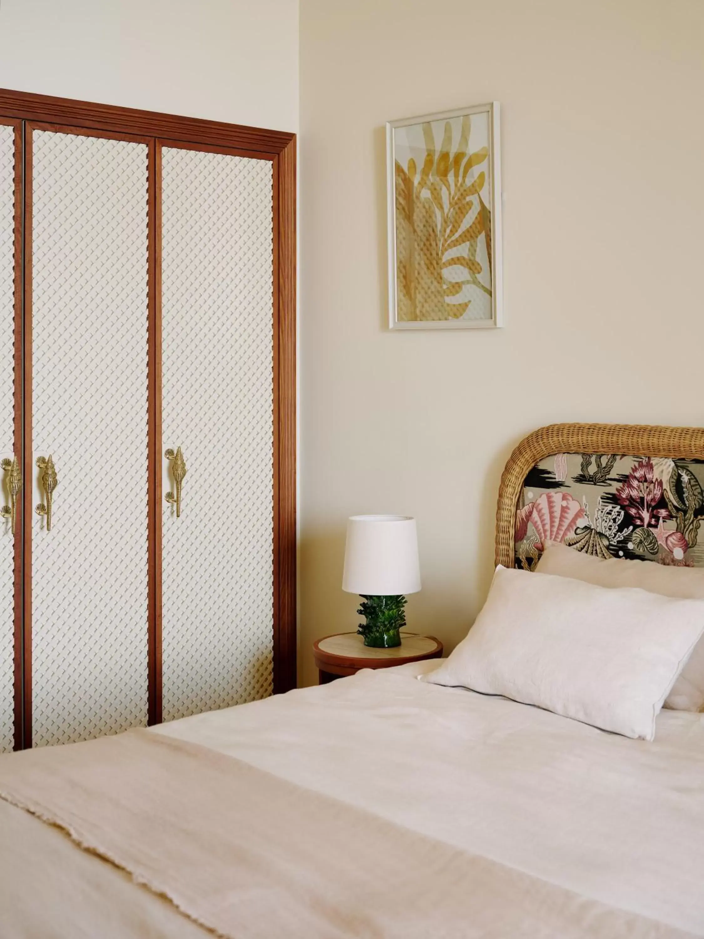 Bedroom, Bed in Hôtel La Pérouse Nice Baie des Anges - Recently fully renovated