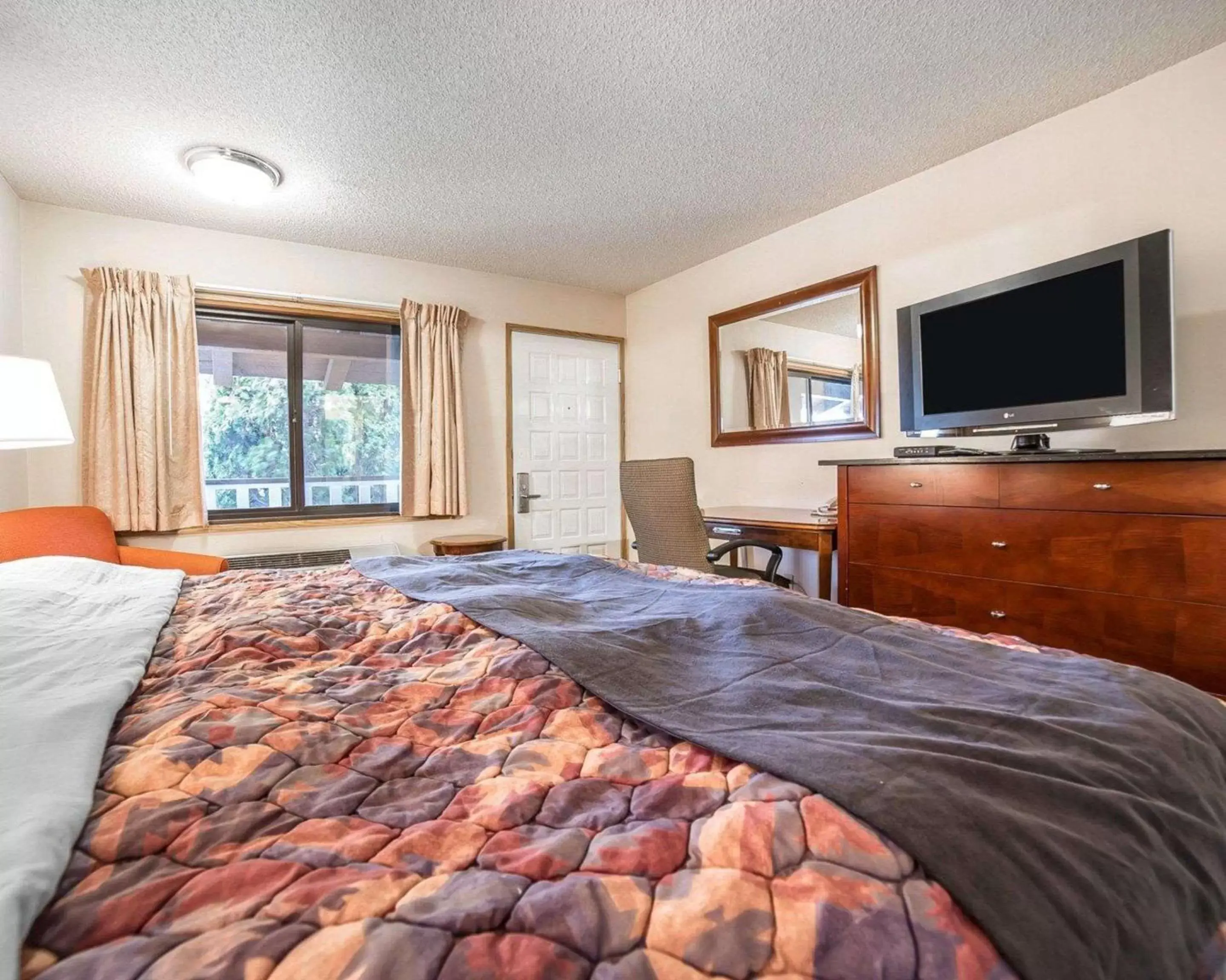 Photo of the whole room, Bed in Rodeway Inn Baker City