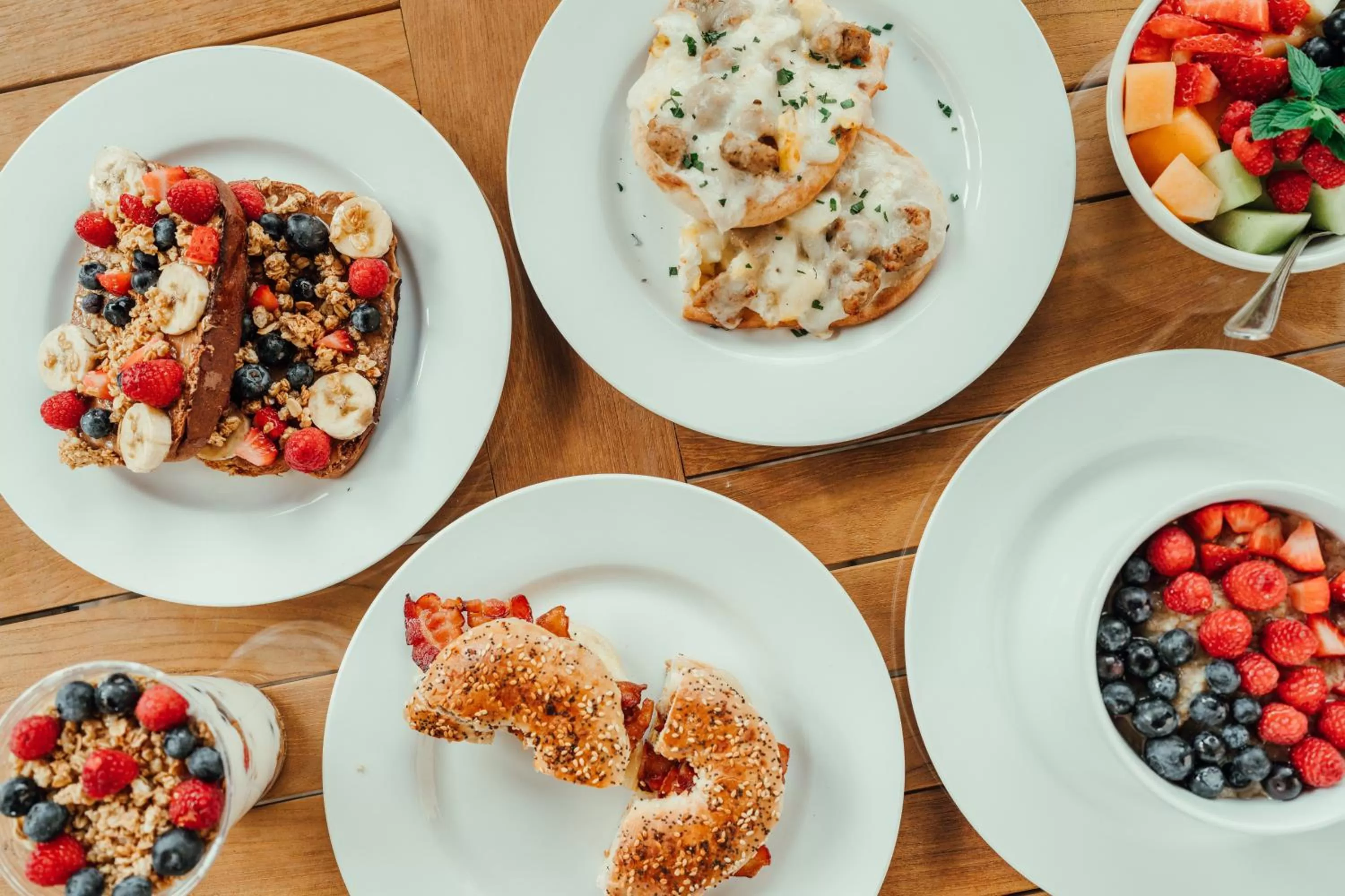 Food and drinks in Hotel Skyler Syracuse, Tapestry Collection by Hilton