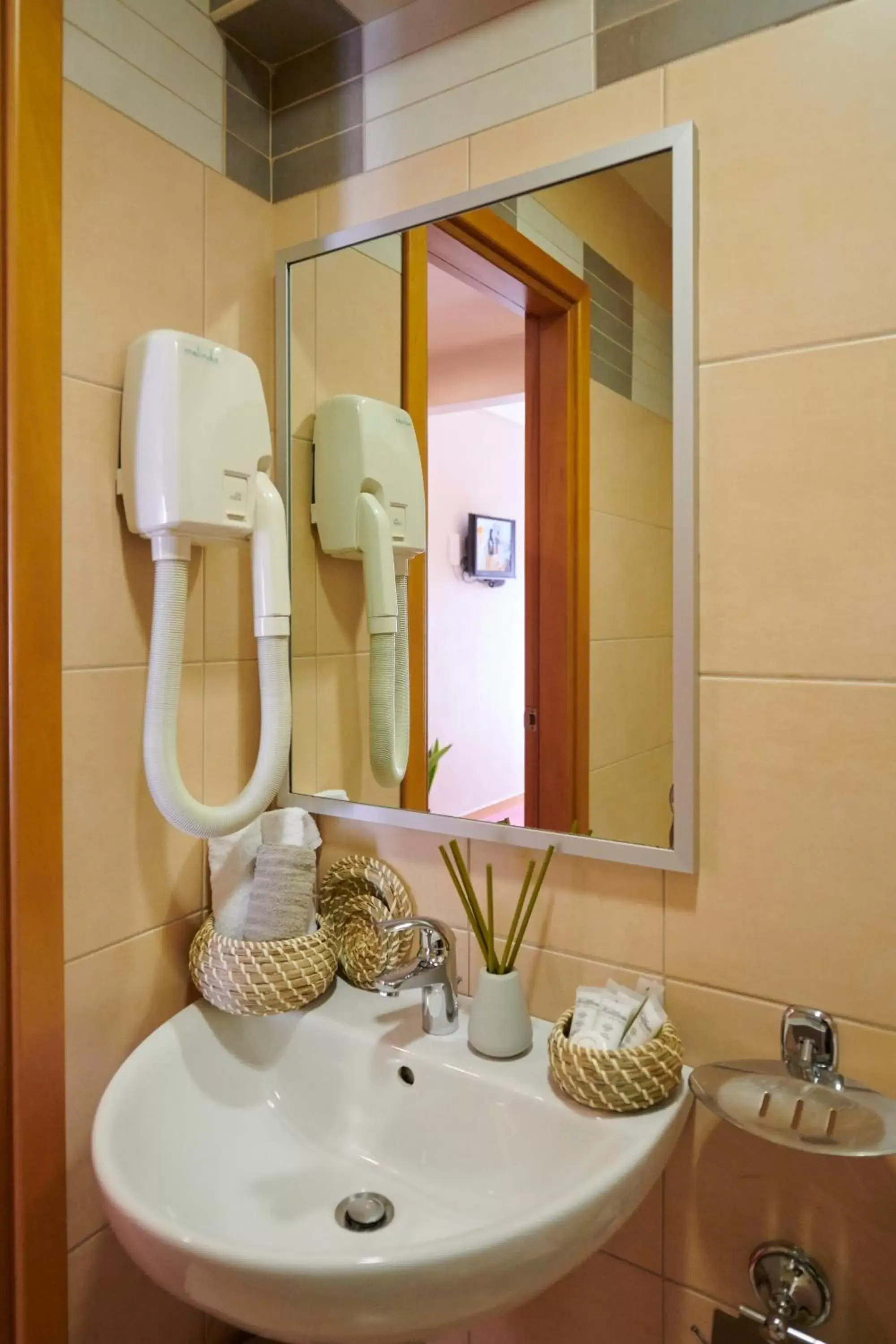 Bathroom in Crystal City Hotel