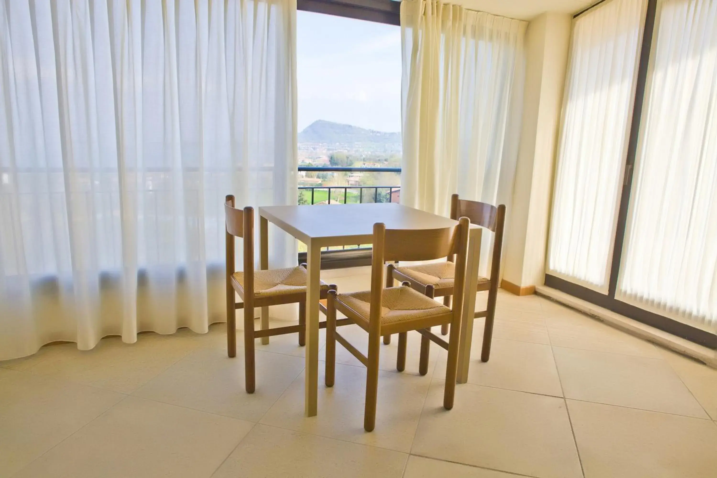 Living room, Dining Area in Hotel Belvedere