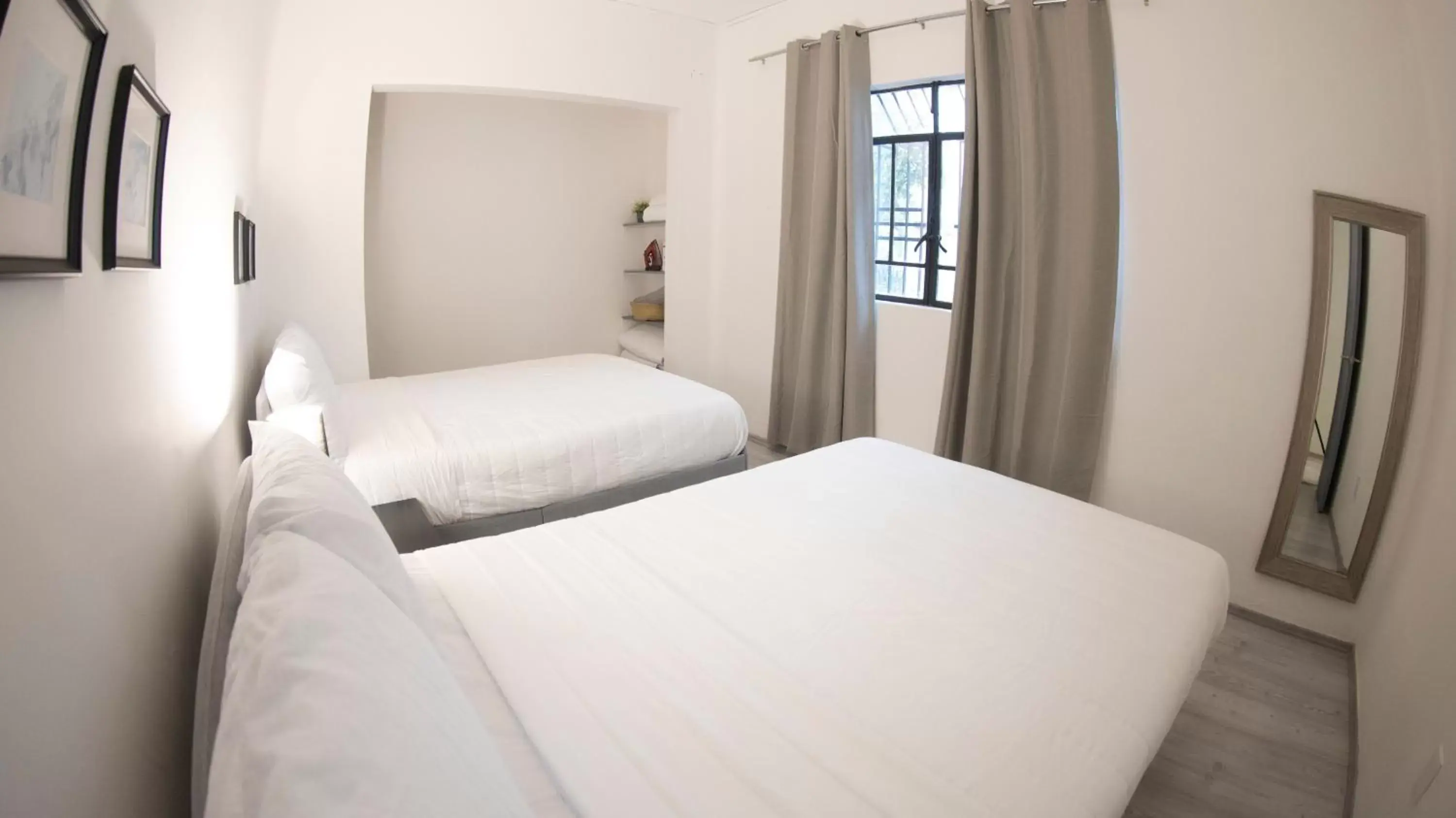 Bedroom, Bed in Hotel Singular Antara