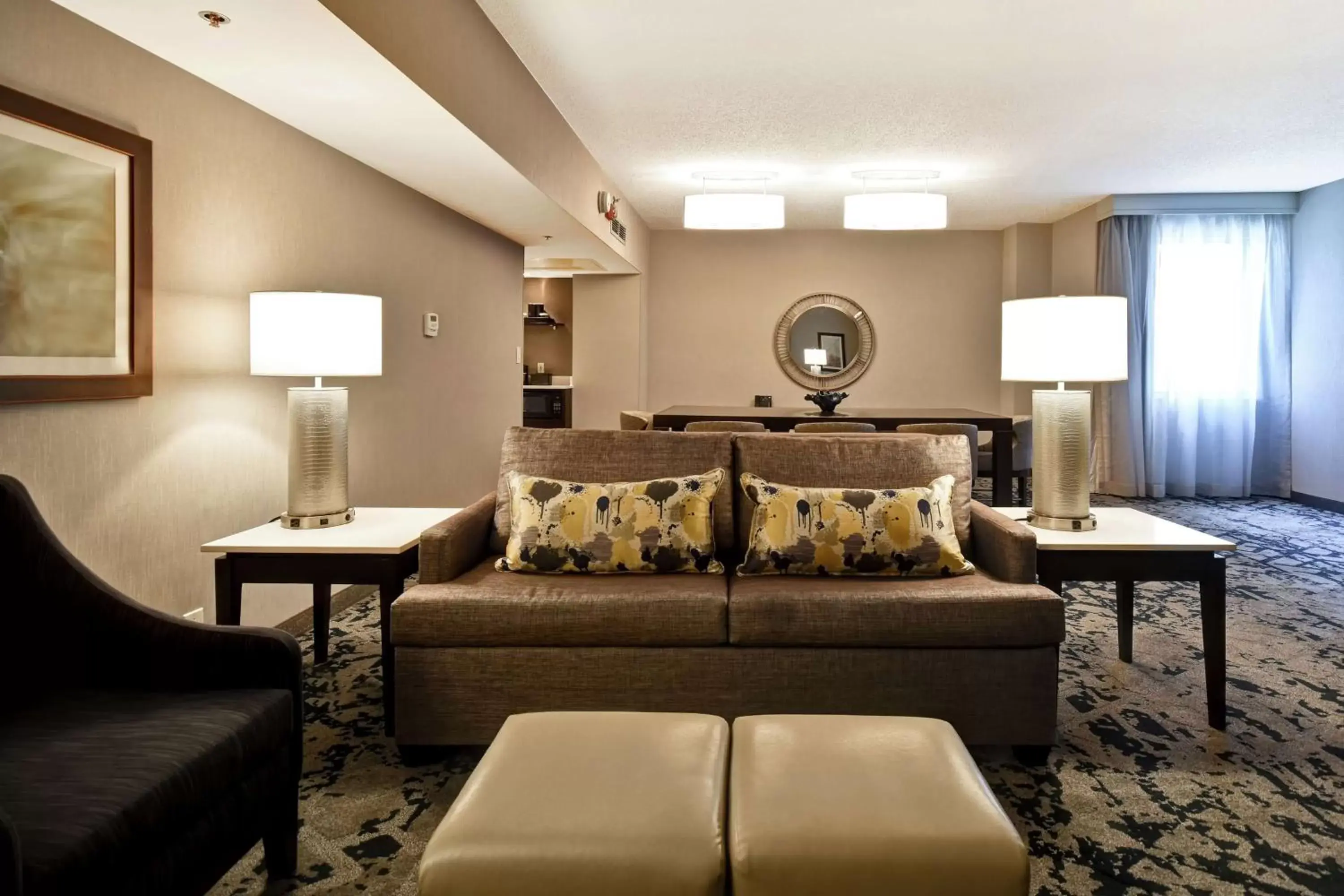 Living room, Seating Area in Embassy Suites by Hilton Raleigh Durham Research Triangle