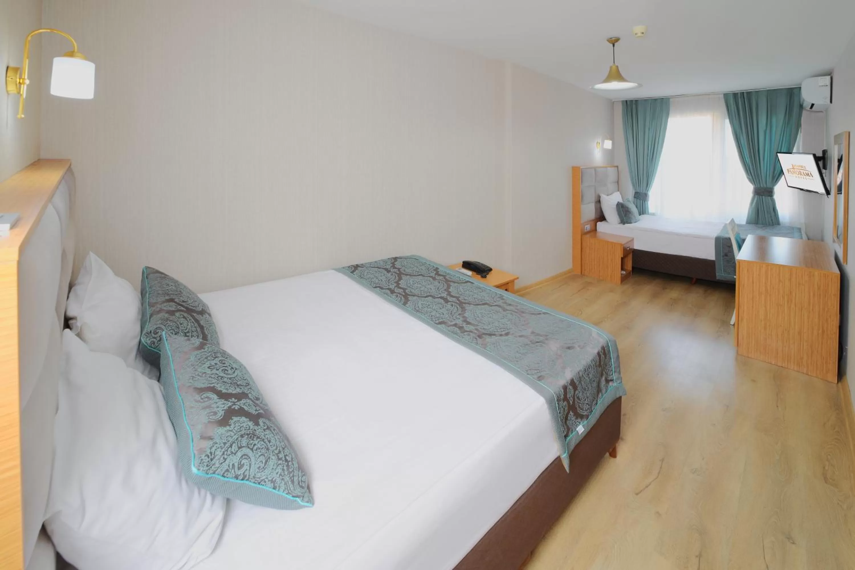 Bedroom, Bed in Istanbul Panorama Hotel