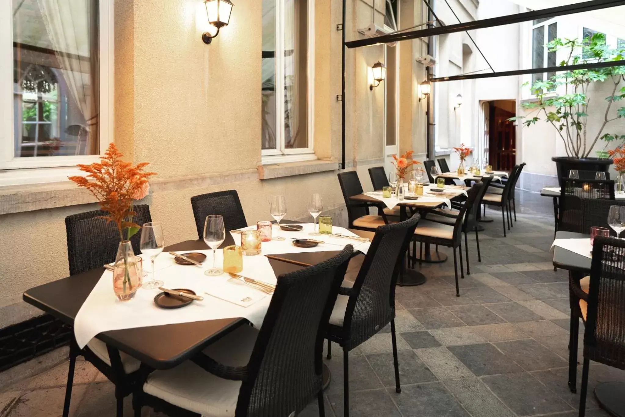 Balcony/Terrace, Restaurant/Places to Eat in Hotel Damier Kortrijk