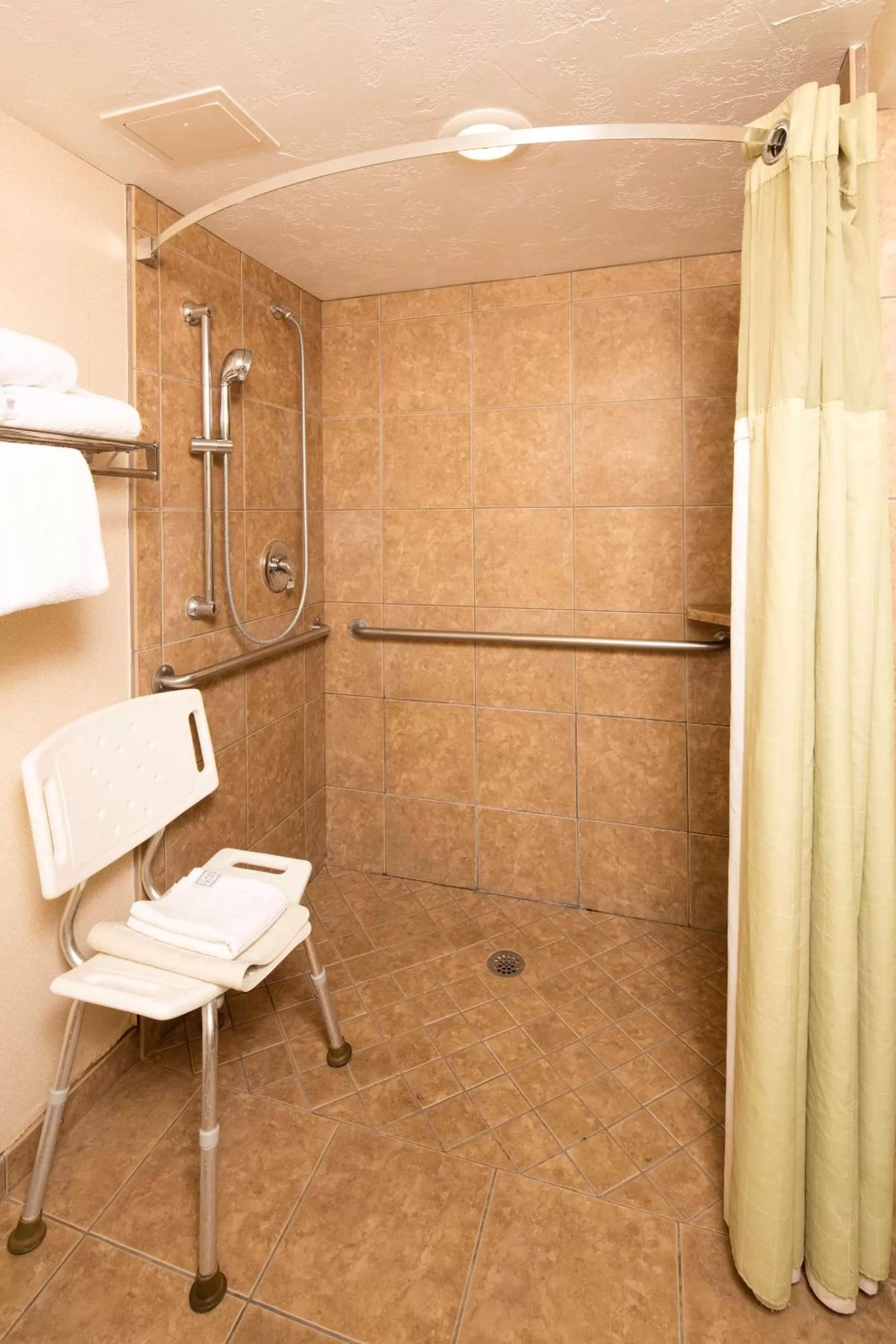 Bathroom in Red Lion Hotel and Conference Center St. George