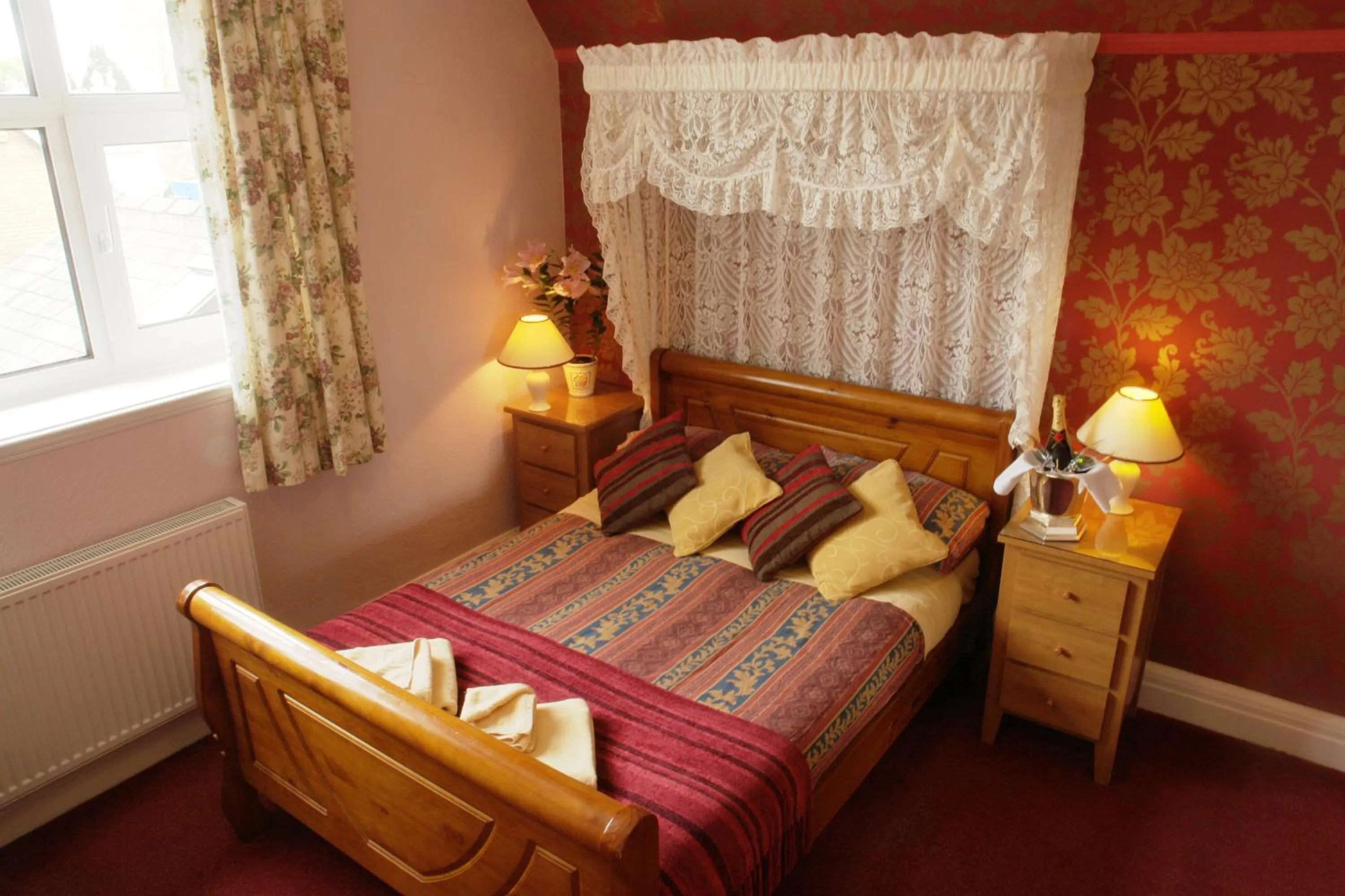 Bedroom, Bed in Midway Guest House