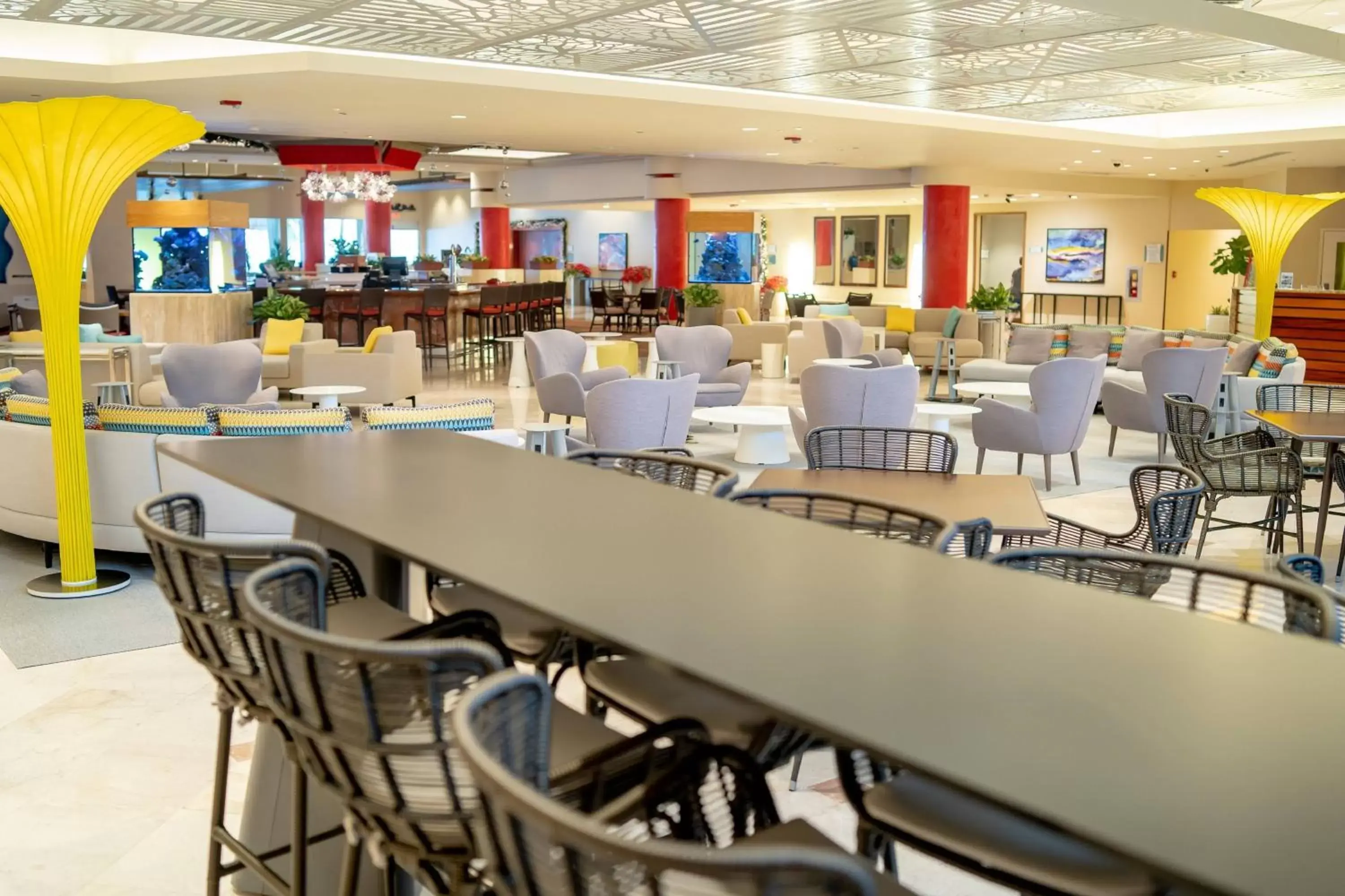 Lobby or reception, Restaurant/Places to Eat in Courtyard by Marriott Isla Verde Beach Resort