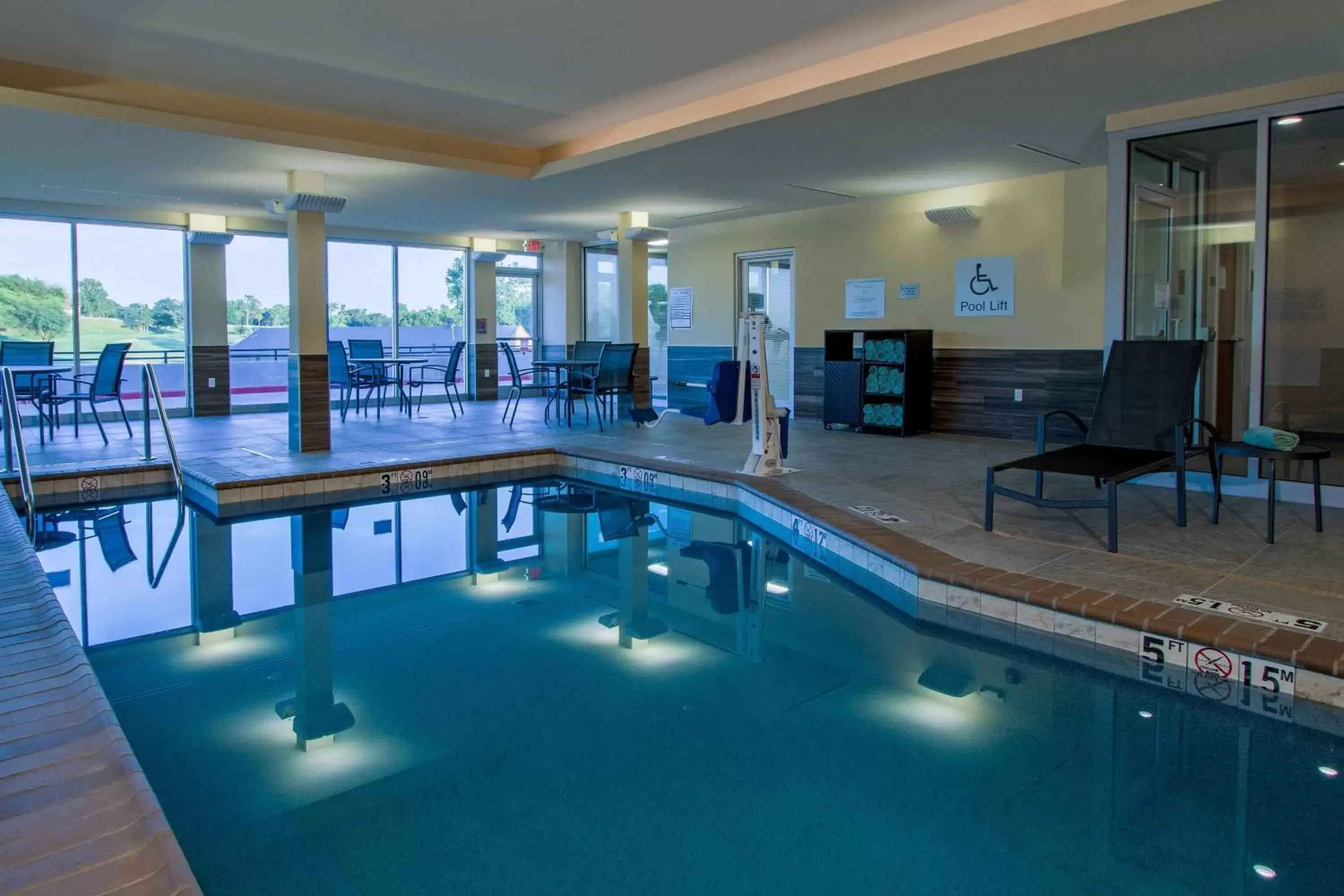 Swimming Pool in Fairfield Inn & Suites Duncan