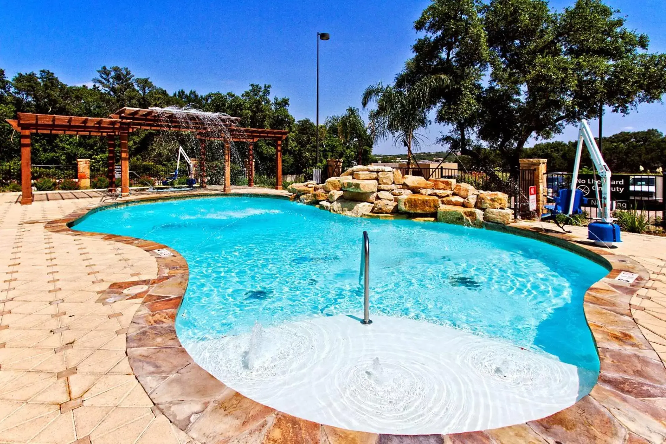 Pool view, Swimming Pool in Hampton Inn & Suites Boerne