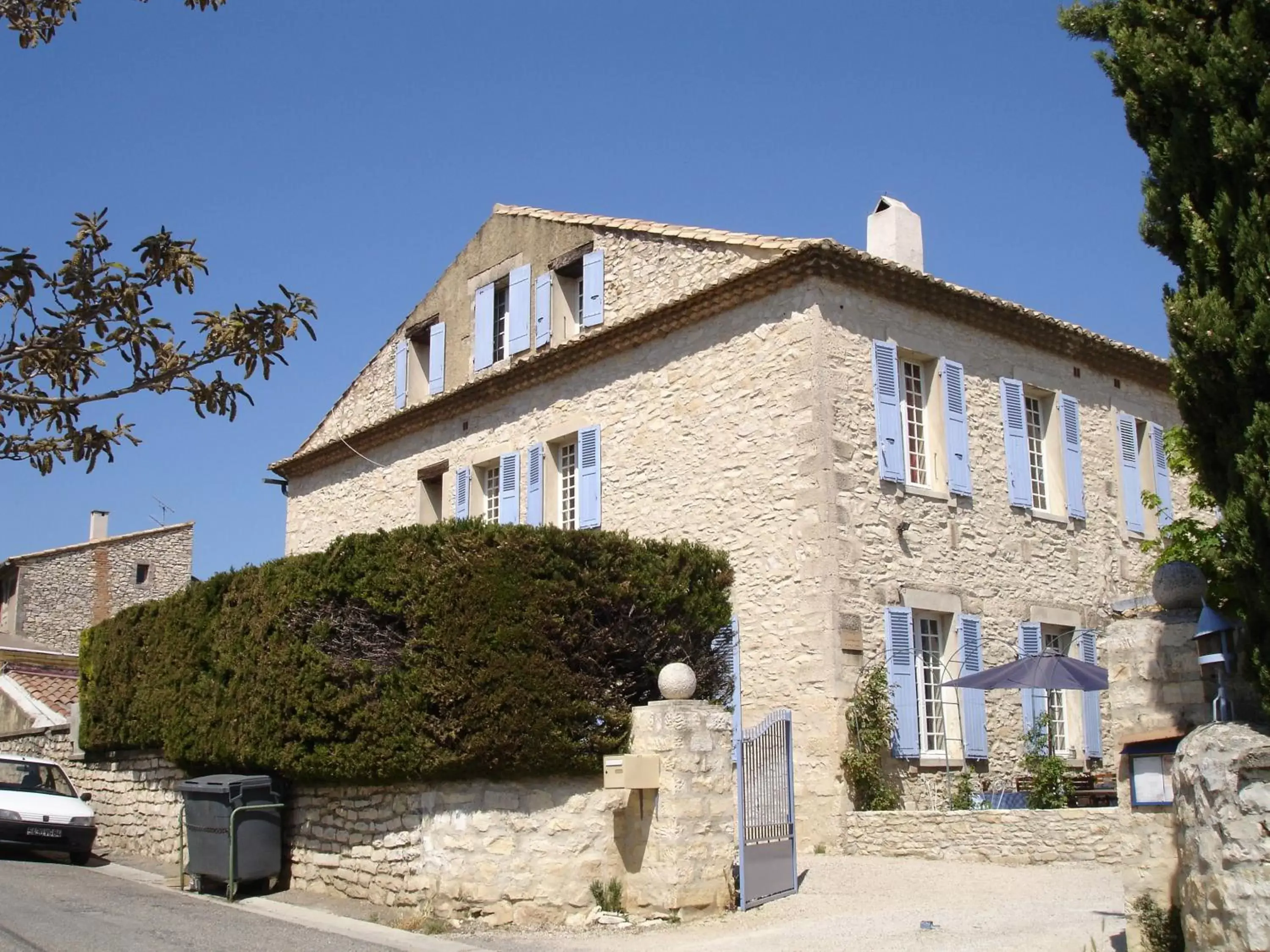 Facade/entrance in Logis Auberge De Tavel Facade/entrance in Logis Auberge De Tavel