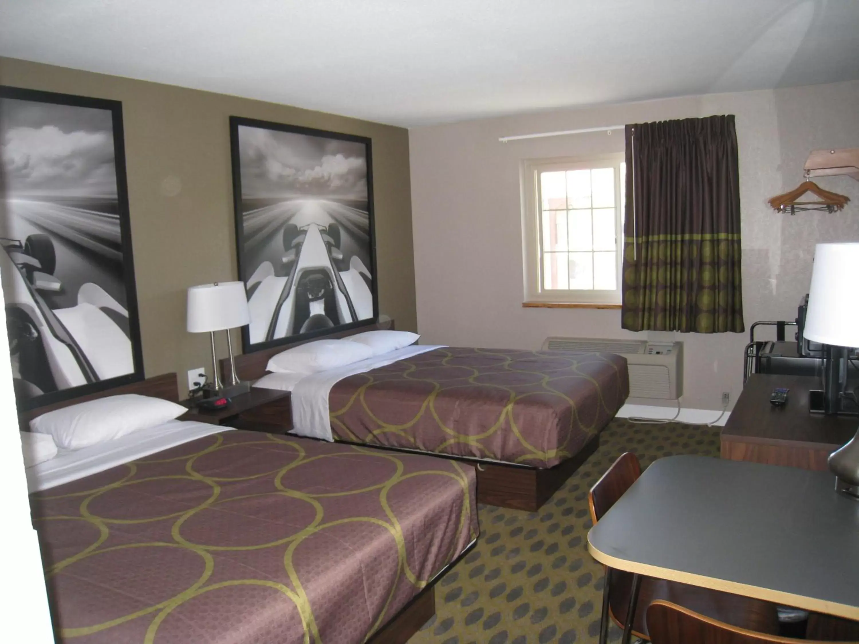 Queen Room with Two Queen Beds - Non-Smoking in Super 8 by Wyndham Willows