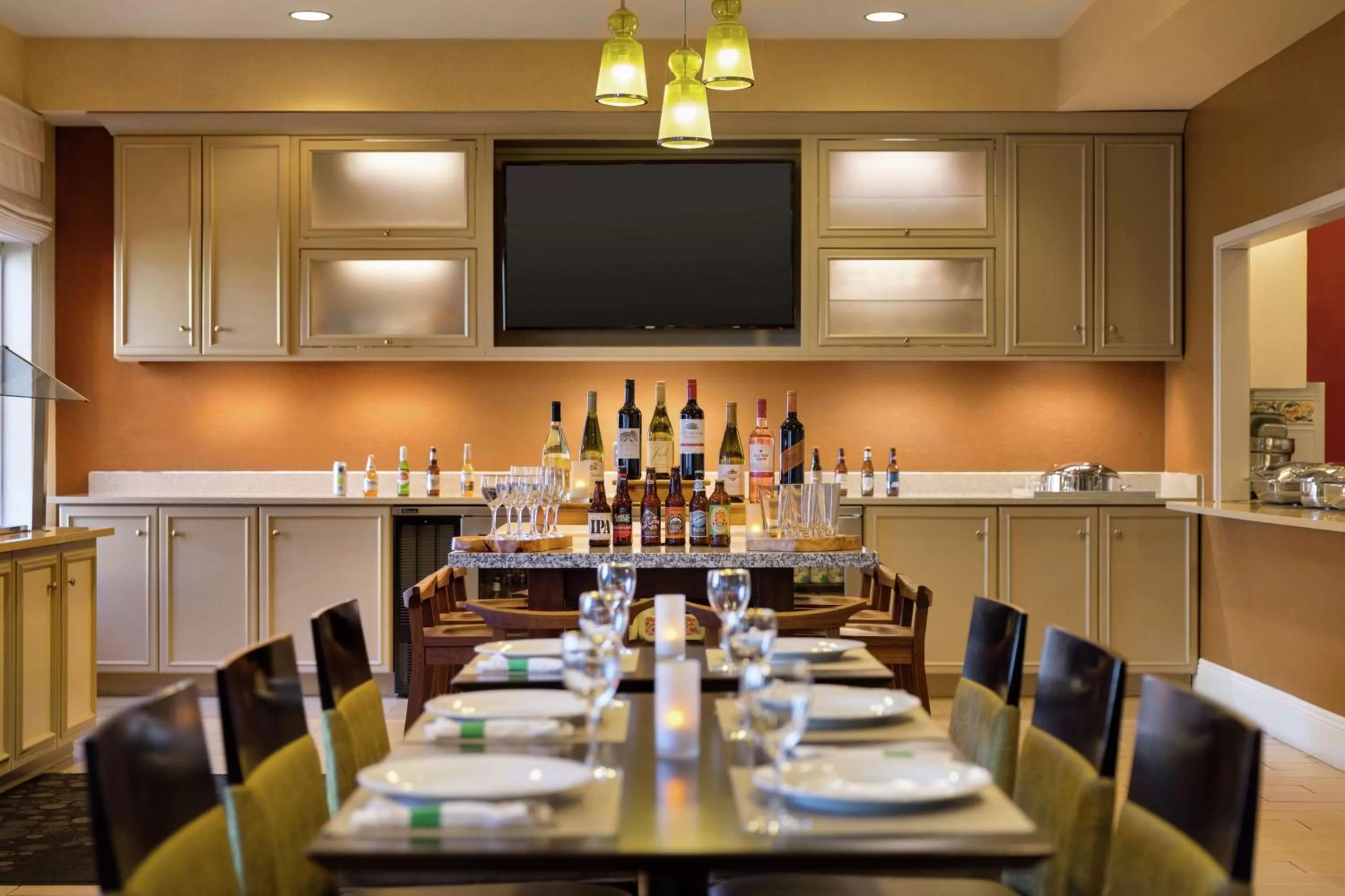 Restaurant/places to eat in Hilton Garden Inn Flagstaff