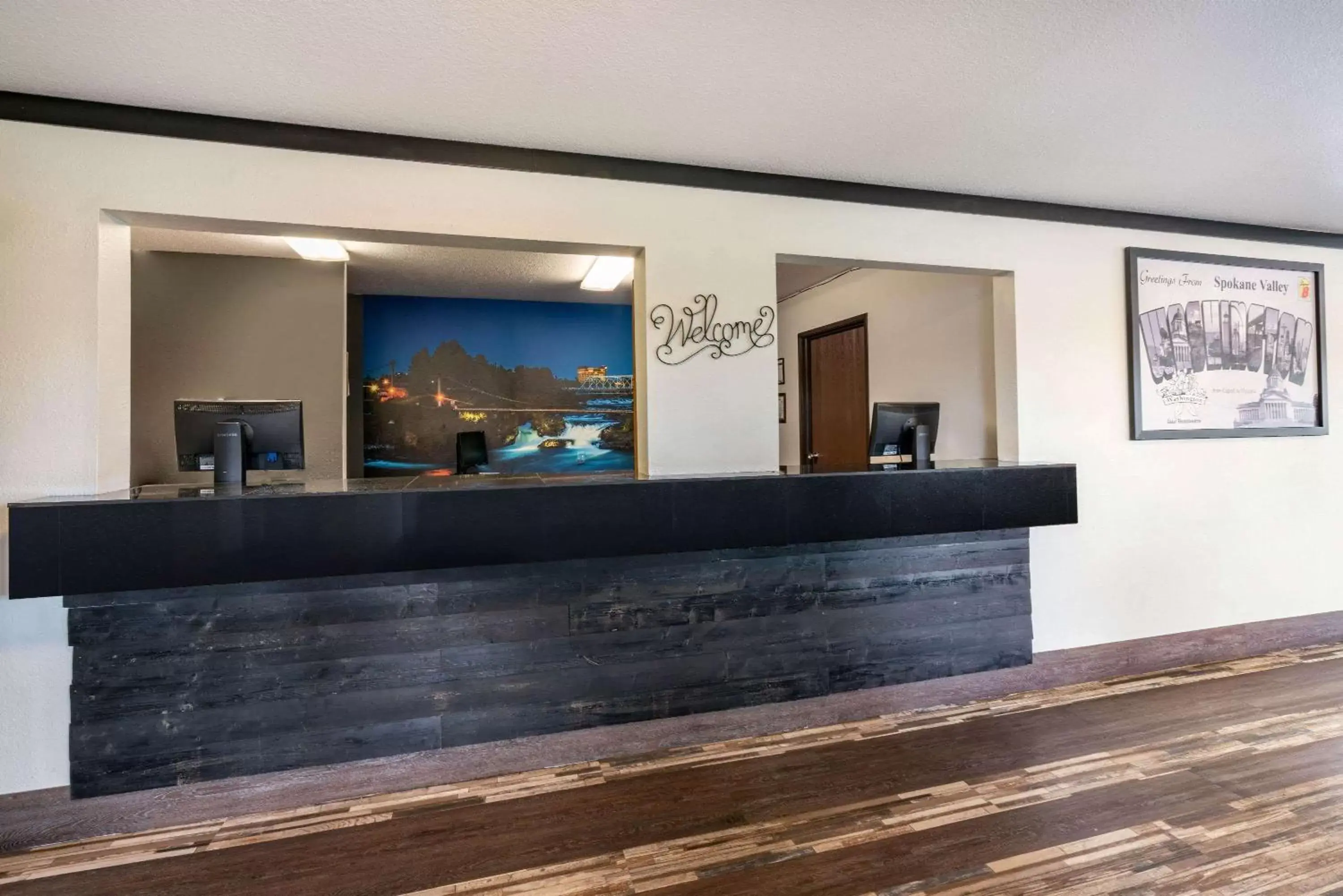 Lobby or reception, Lobby/Reception in Super 8 by Wyndham Spokane Valley