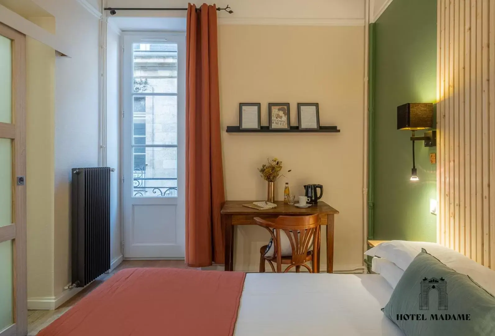Bedroom, Bed in Hôtel Madame