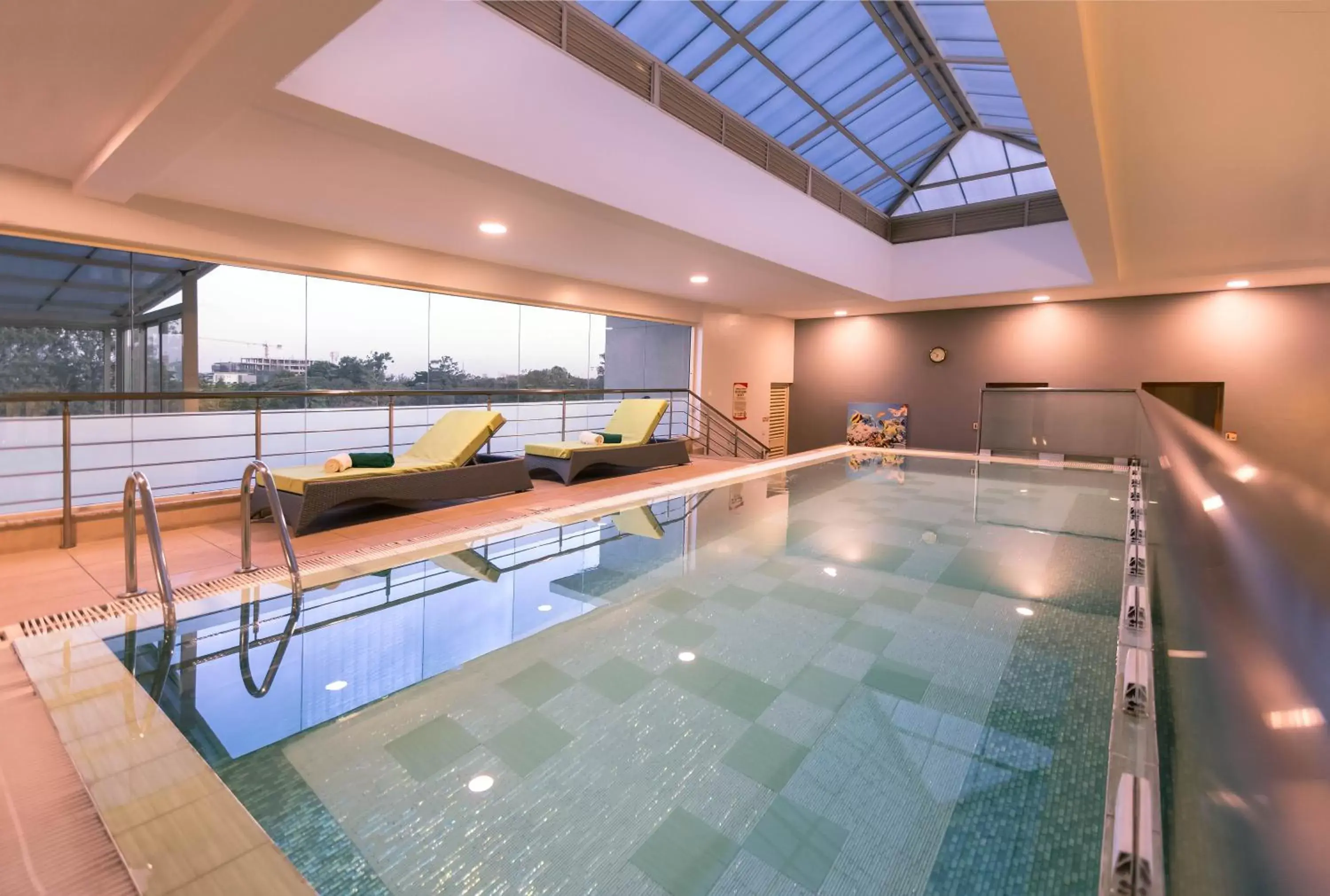 Swimming Pool in Executive Residency by Best Western Nairobi