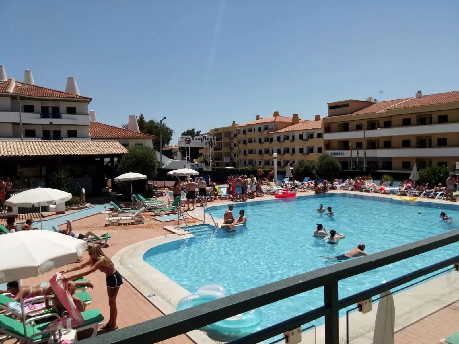 Day in Ourabay Hotel Apartamento - Art & Holidays