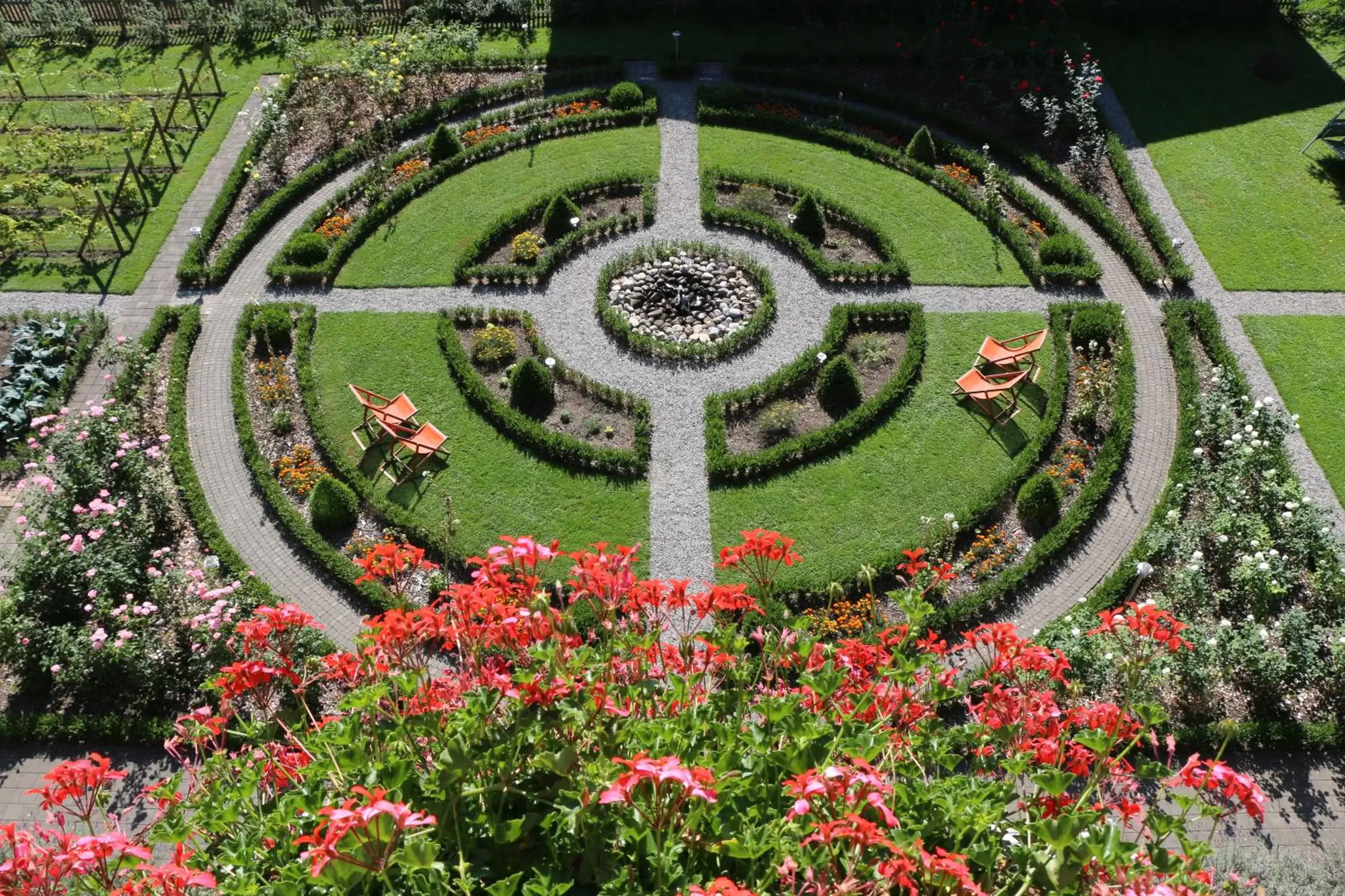 Garden, Bird's-eye View in Alpenrose Hotel and Gardens