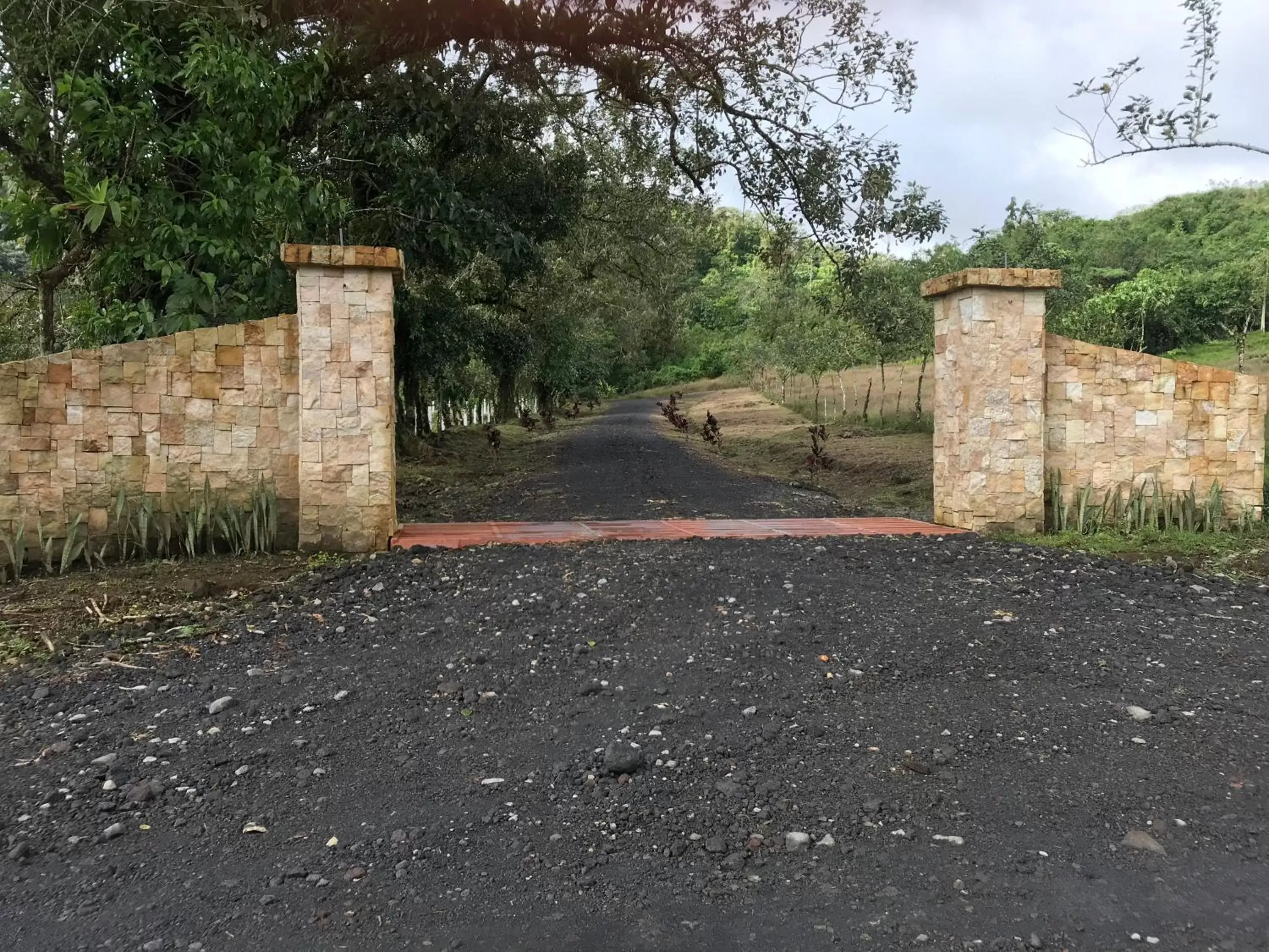 Facade/entrance in Arenal Roca Suites