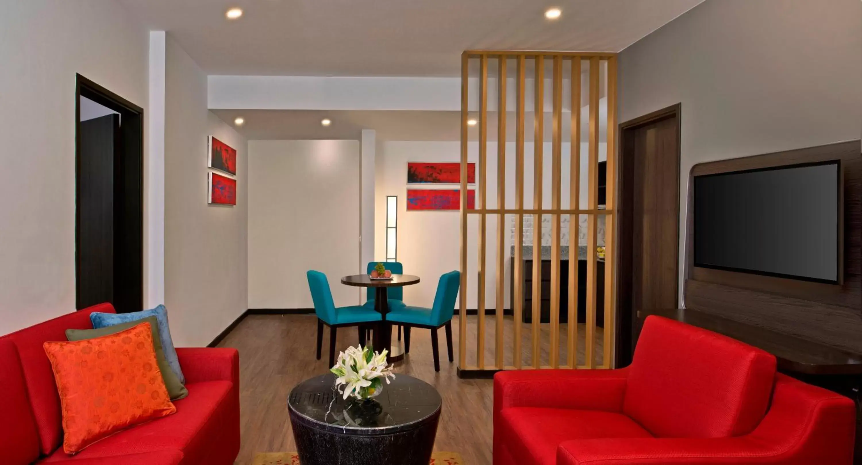 Living room, Seating Area in Park Inn By Radisson Amritsar Airport