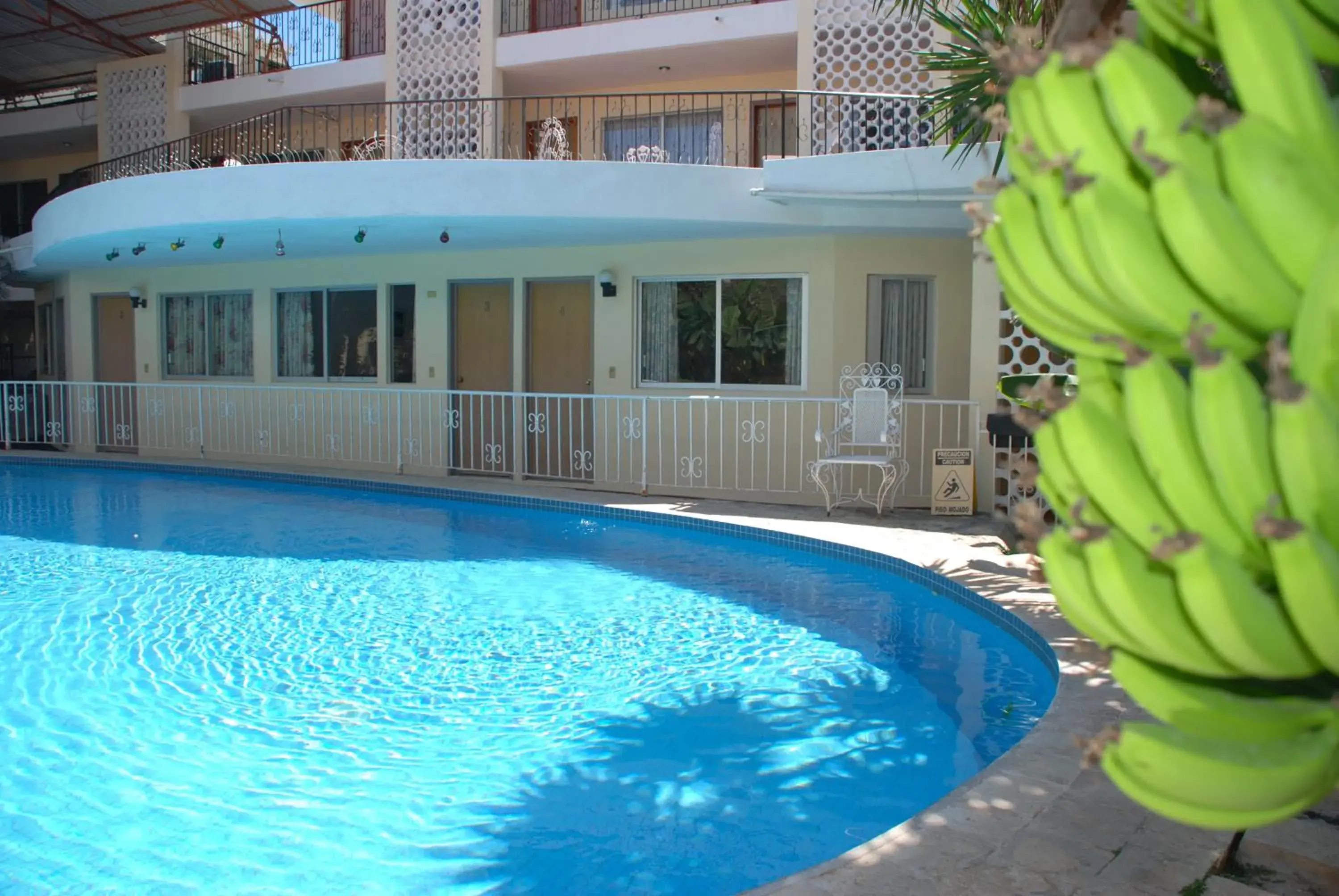 Swimming Pool in Hotel María de la Luz by Rotamundos