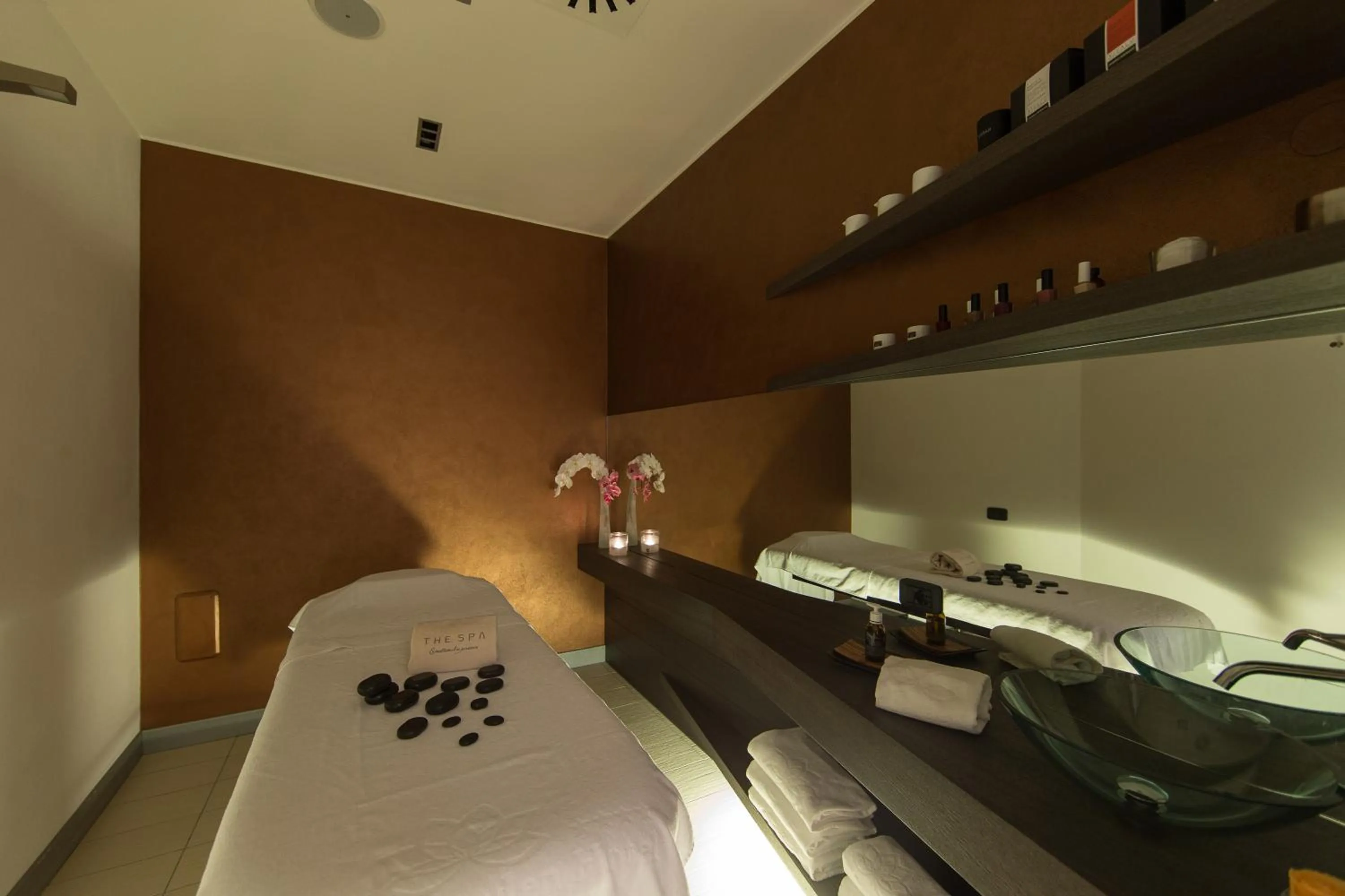 Massage in Winter Garden Hotel Bergamo Airport