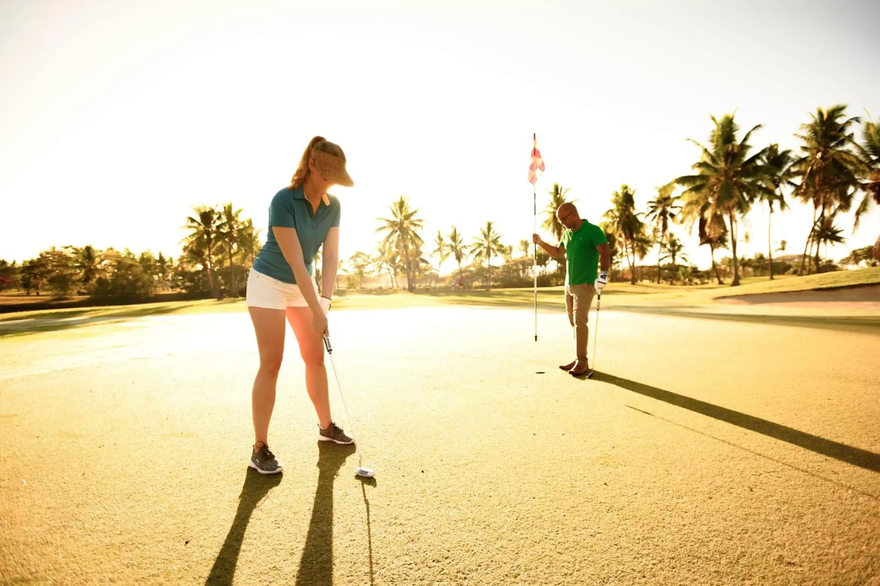 Golfcourse, Guests in Sheraton Fiji Golf & Beach Resort