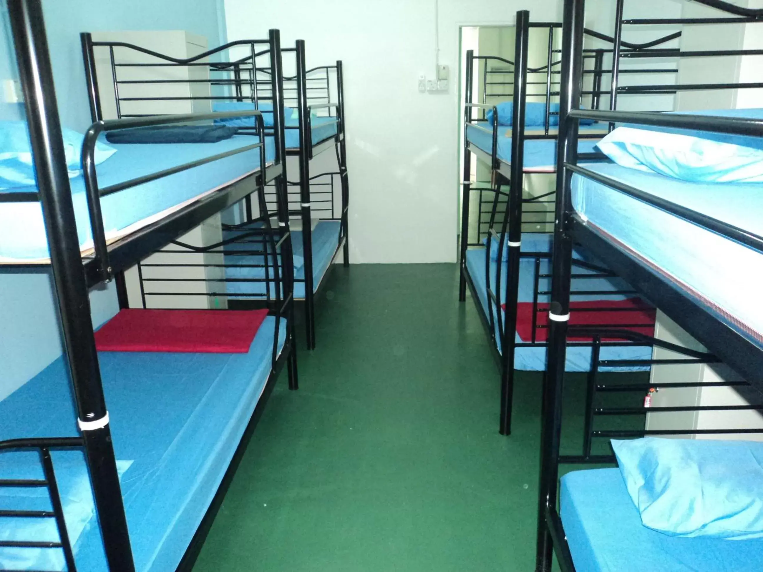 Single Bed in Mixed Dormitory Room in SPOT ON 89872 Kuantan Backpackers