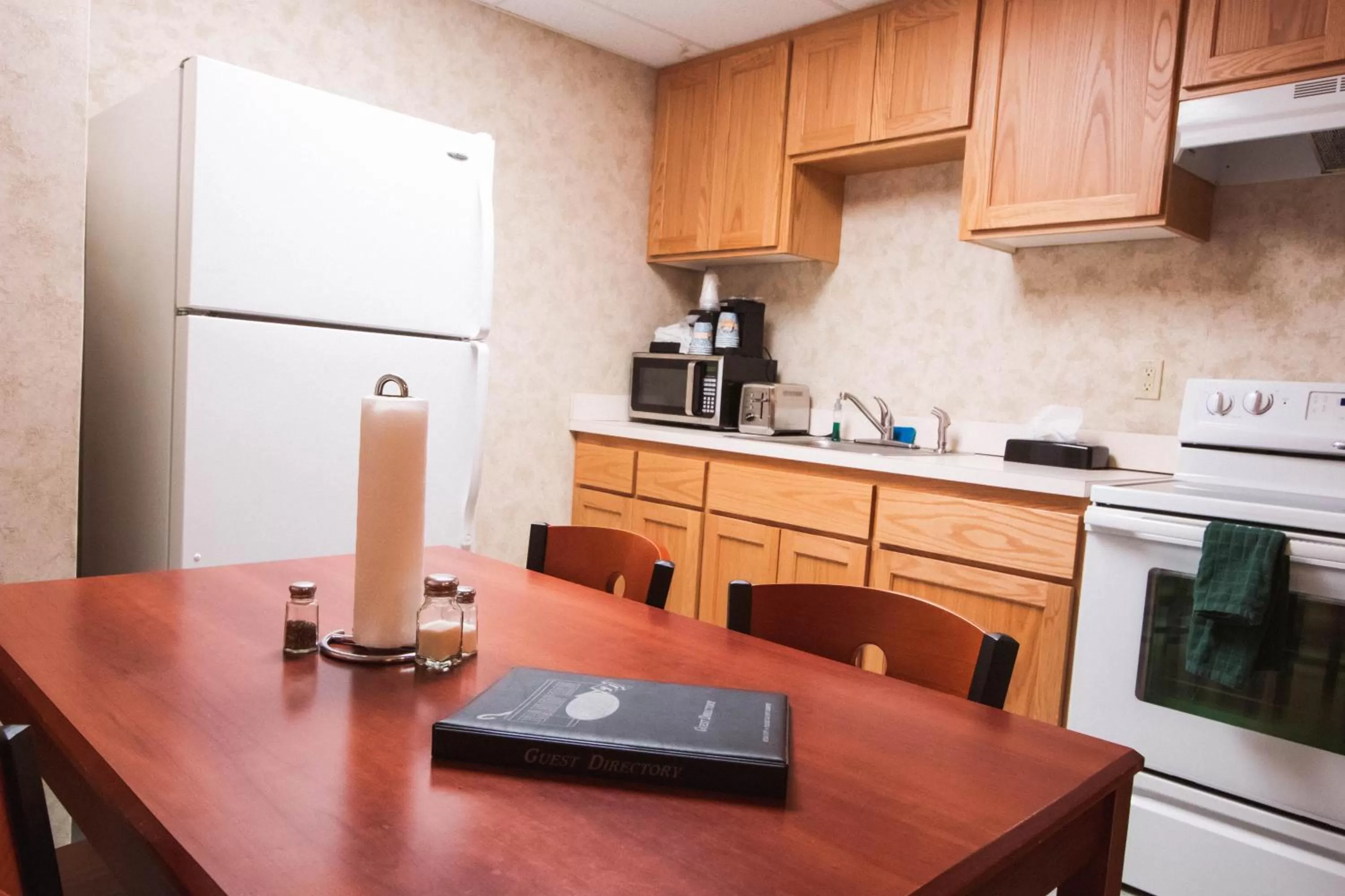 Kitchen or kitchenette in Brandin' Iron Inn