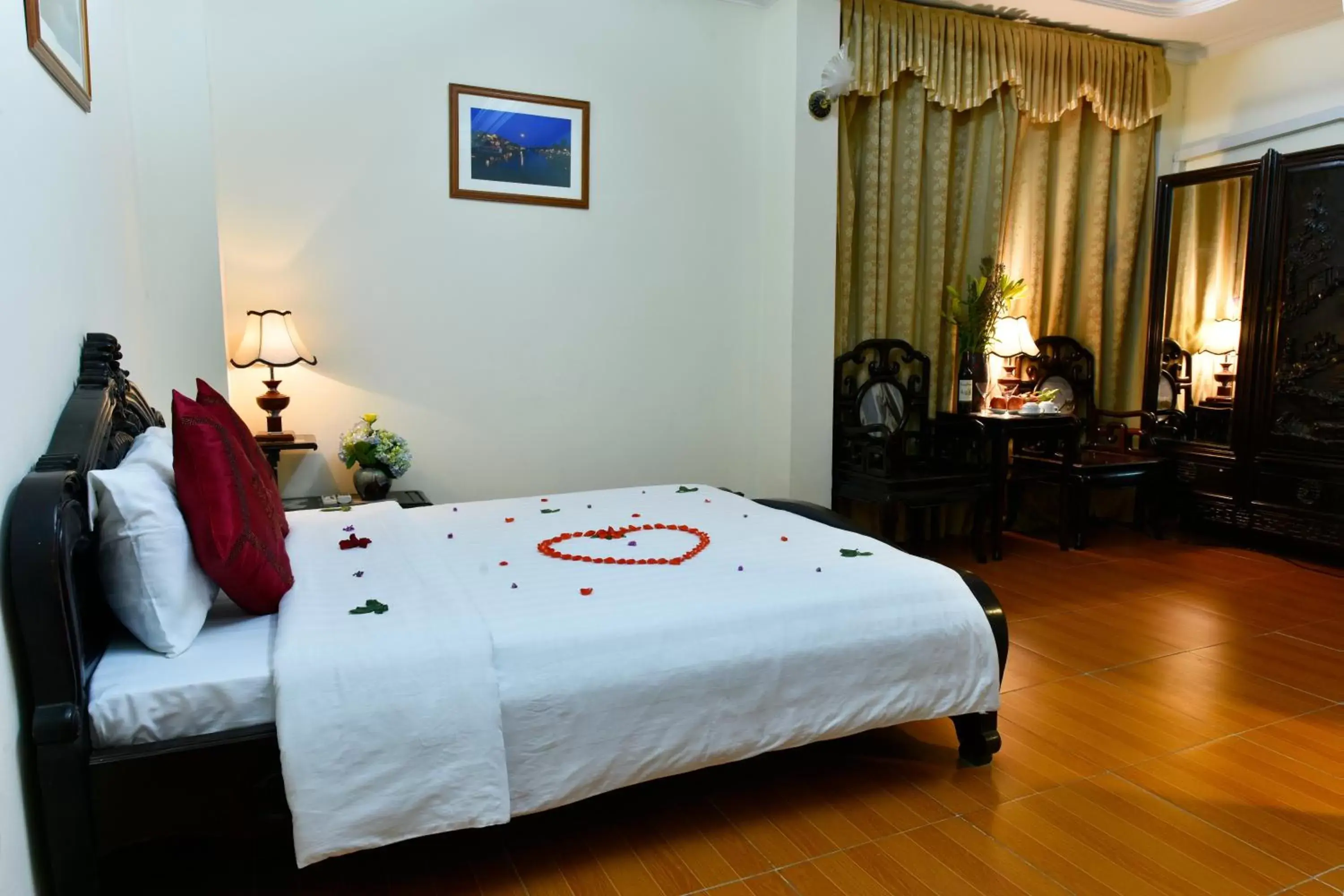 Bed in Hanoi Marriotte Hotel