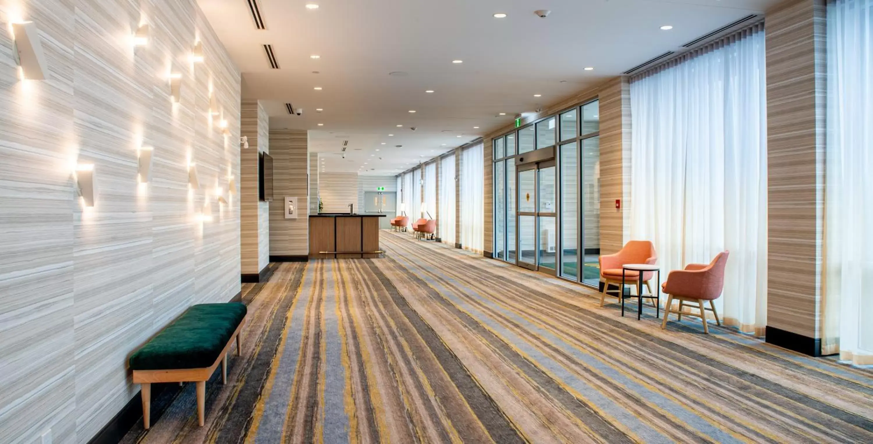 Meeting/conference room in Holiday Inn Edmonton South - Evario Events, an IHG Hotel