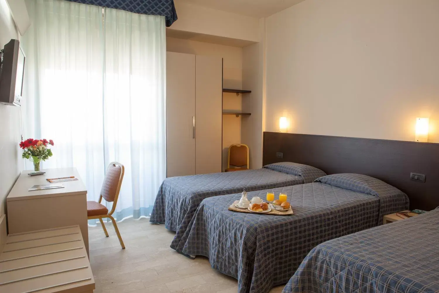 Triple Room in AUTO PARK Hotel Triple Room in AUTO PARK Hotel