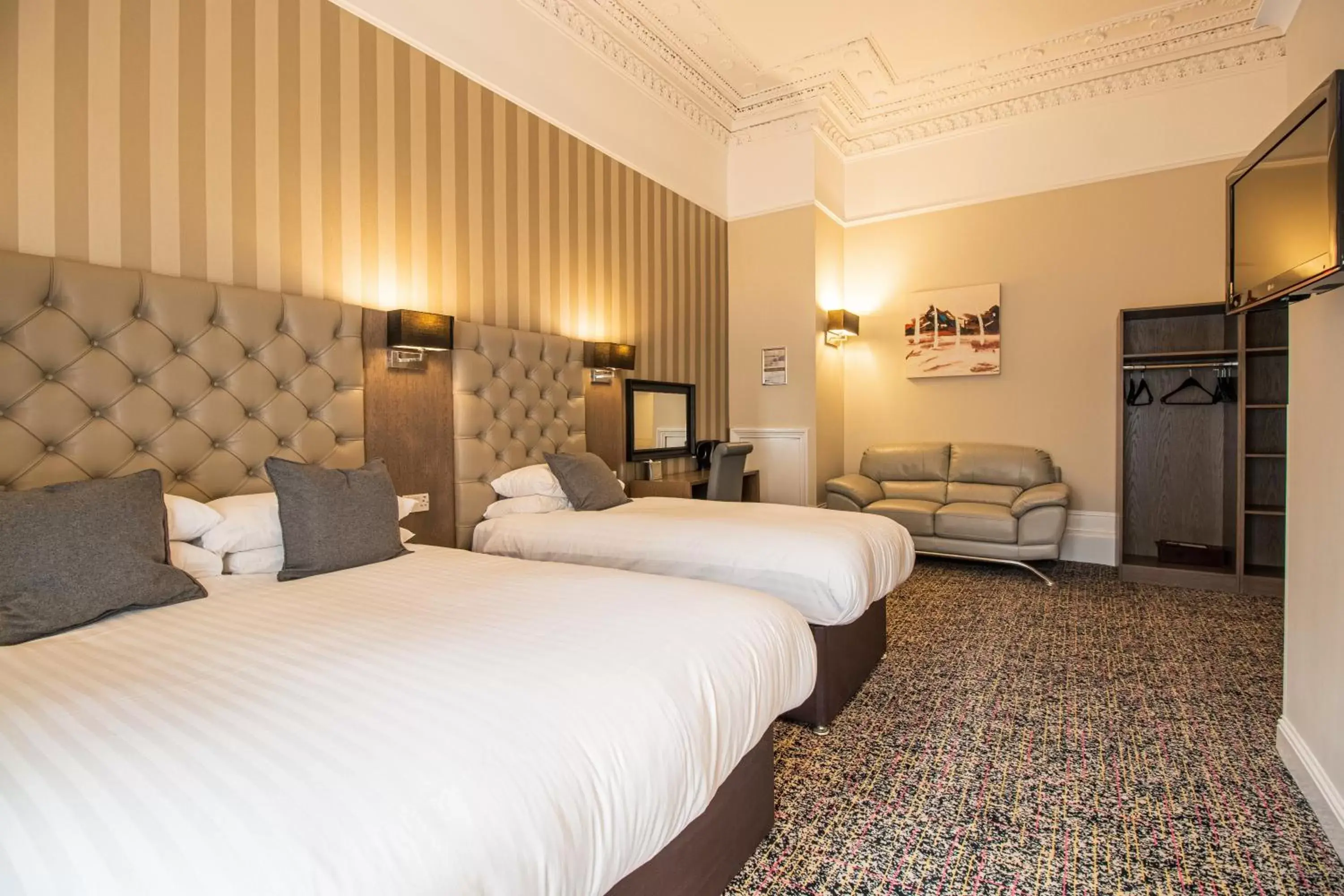 Bedroom, Bed in Ambassador Hotel