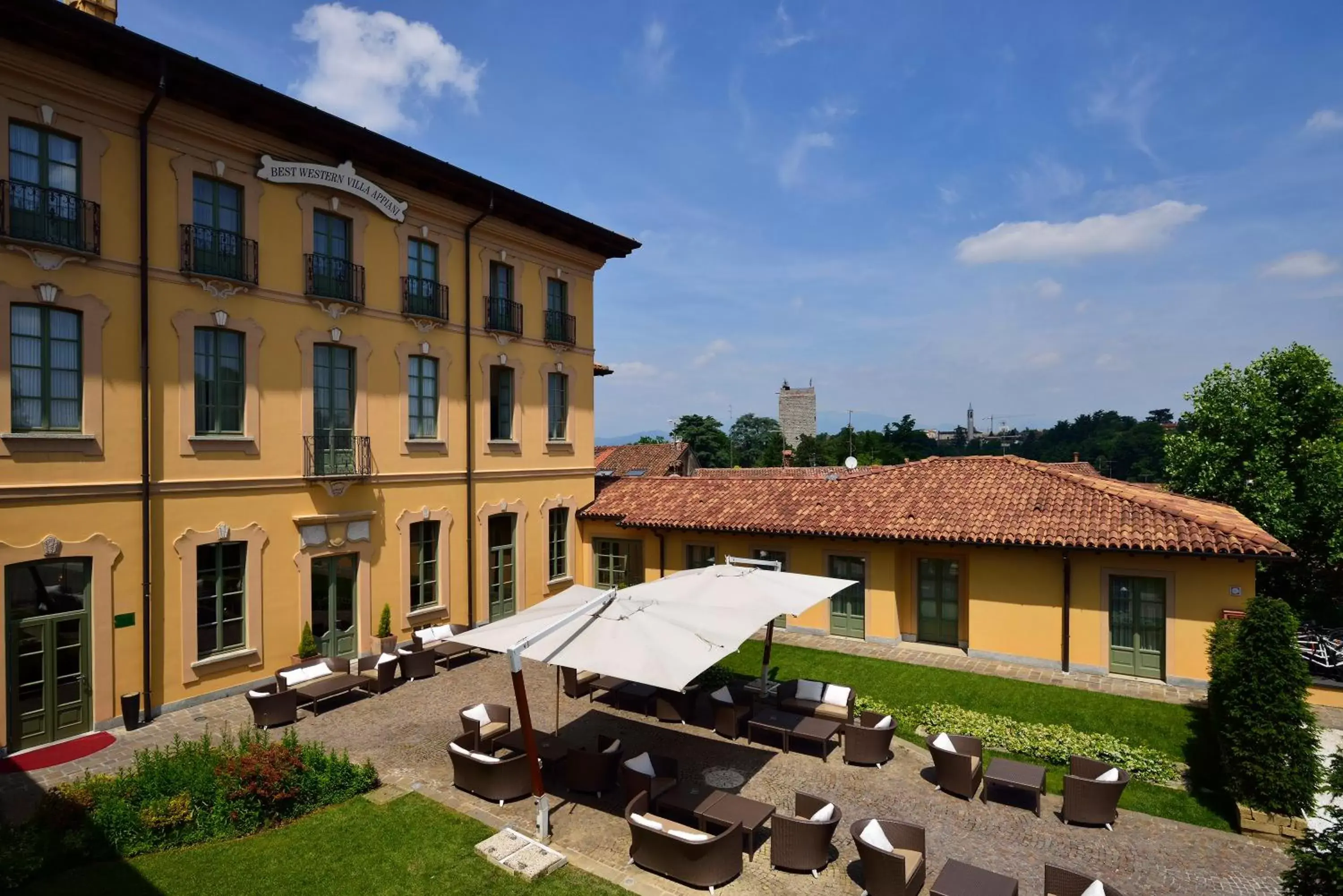 Garden view, Property Building in Best Western Villa Appiani