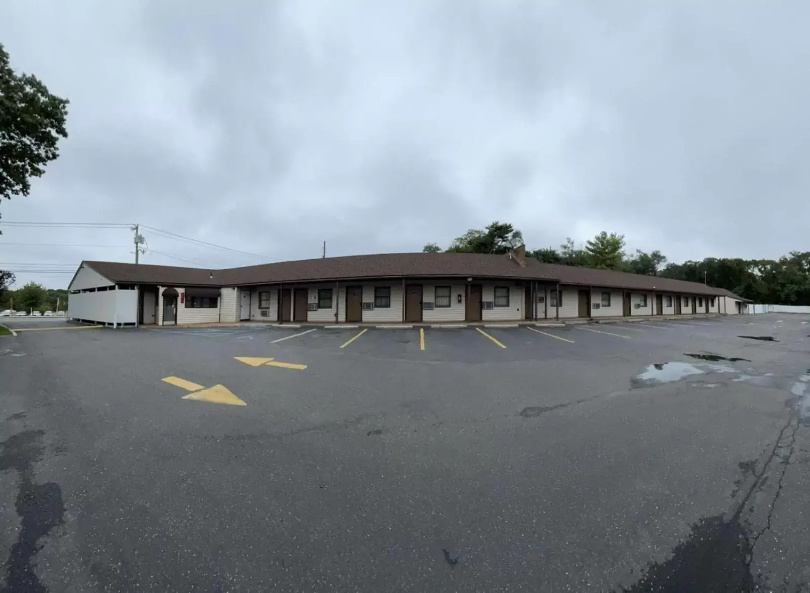 Property Building in 112 Motel