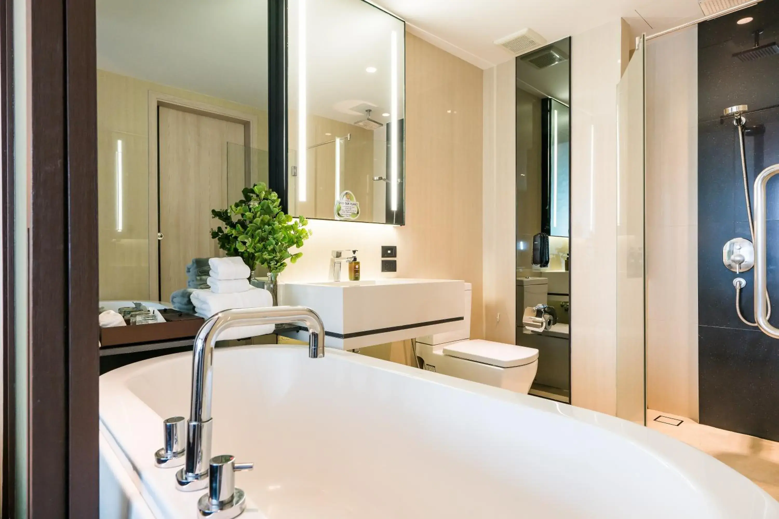 Shower, Bathroom in The Siamese Hotel