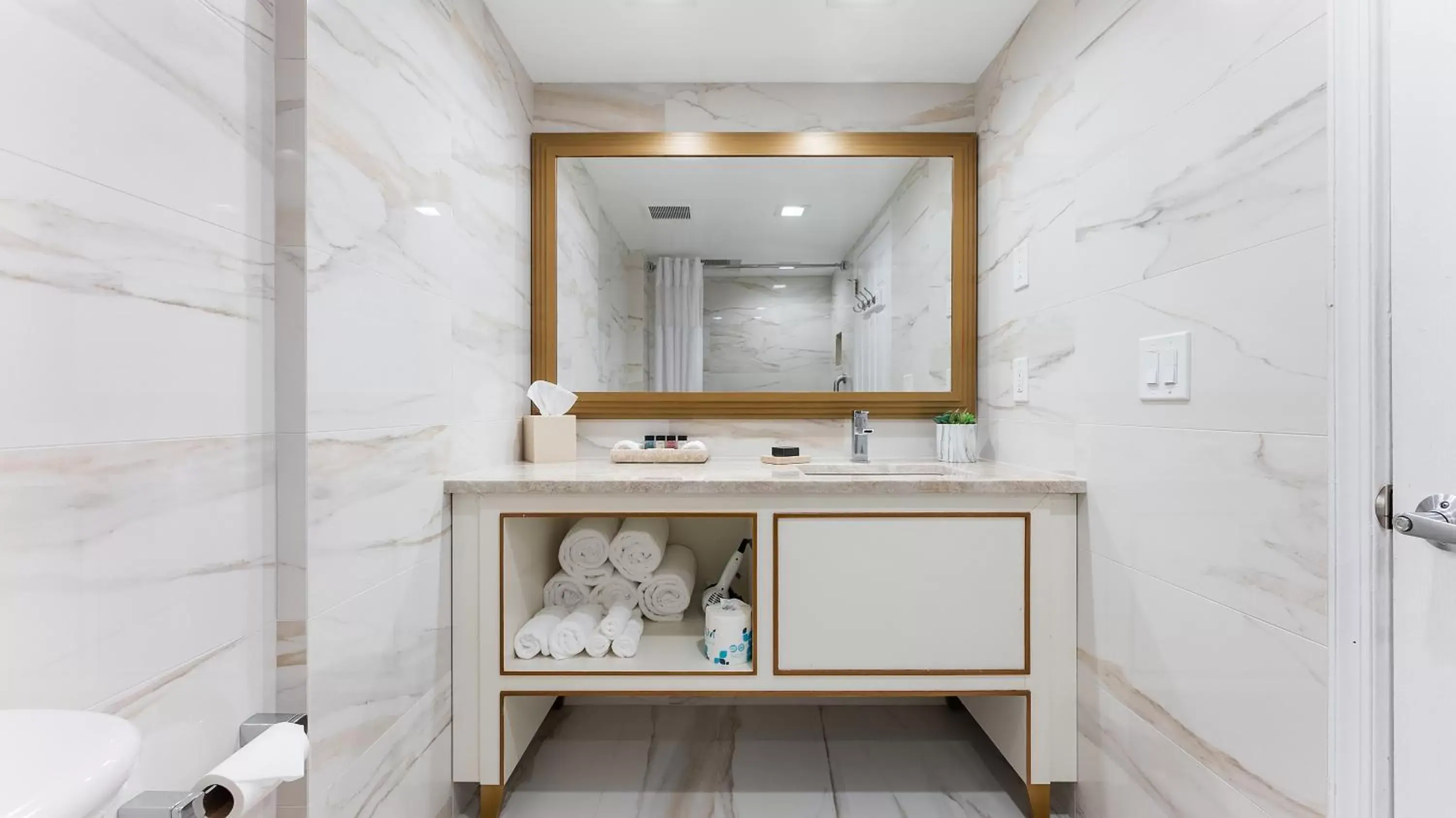 Bathroom in La Mer Beachfront Resort