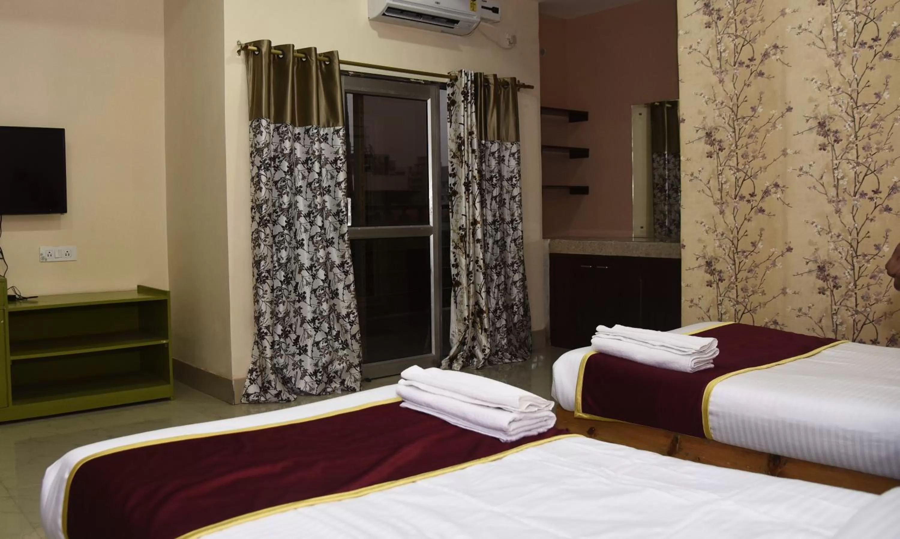 Bed in URBAN COTTAGE