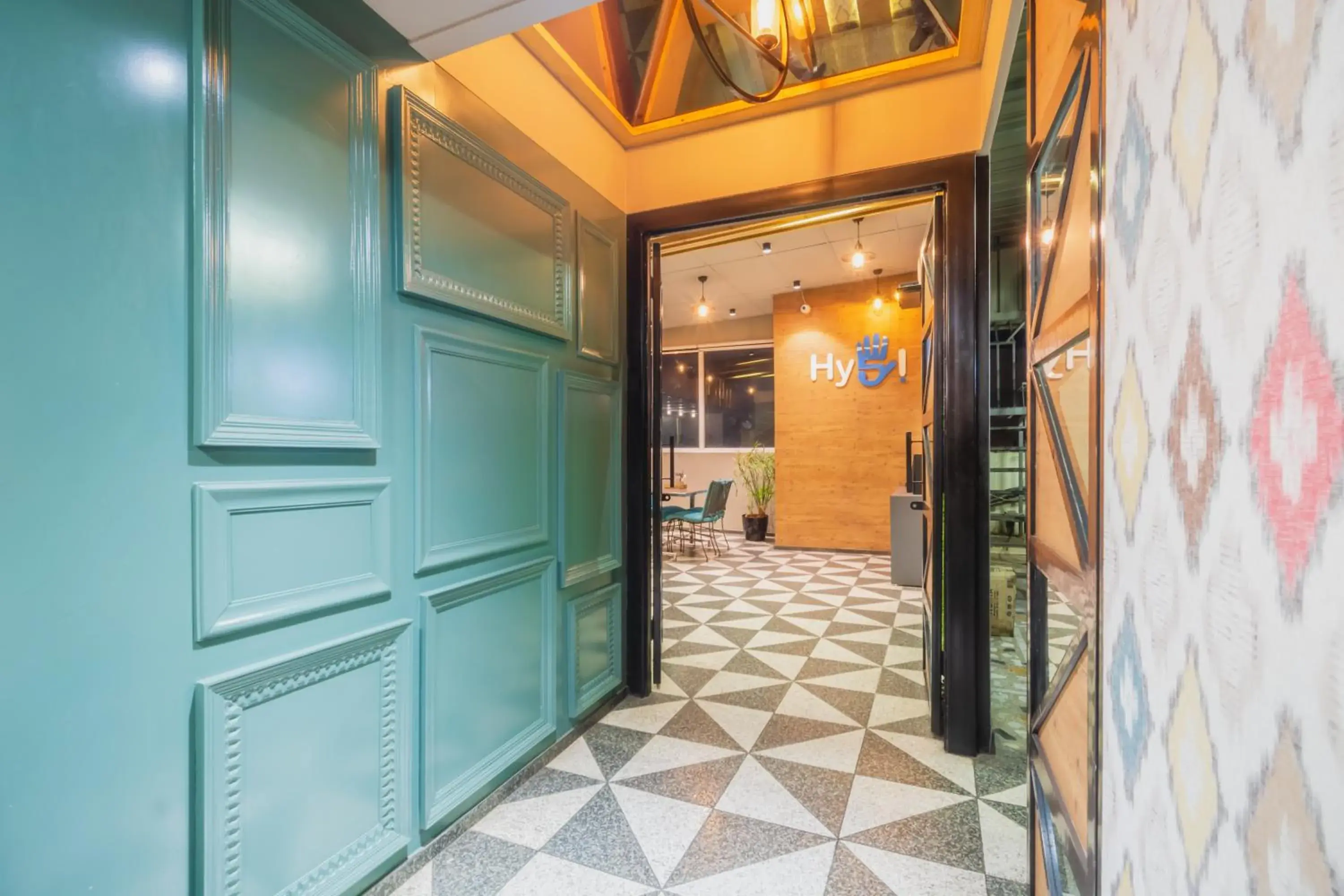 Facade/entrance in Hotel Sunday Inn Facade/entrance in Hotel Sunday Inn