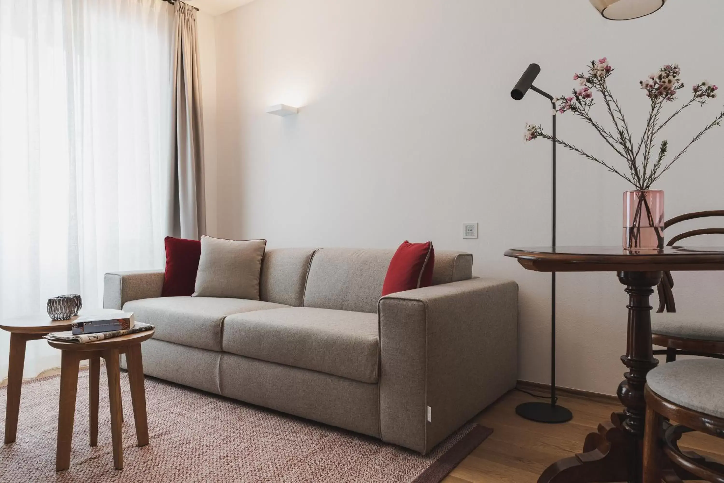 Living room, Seating Area in Kuntino Suites