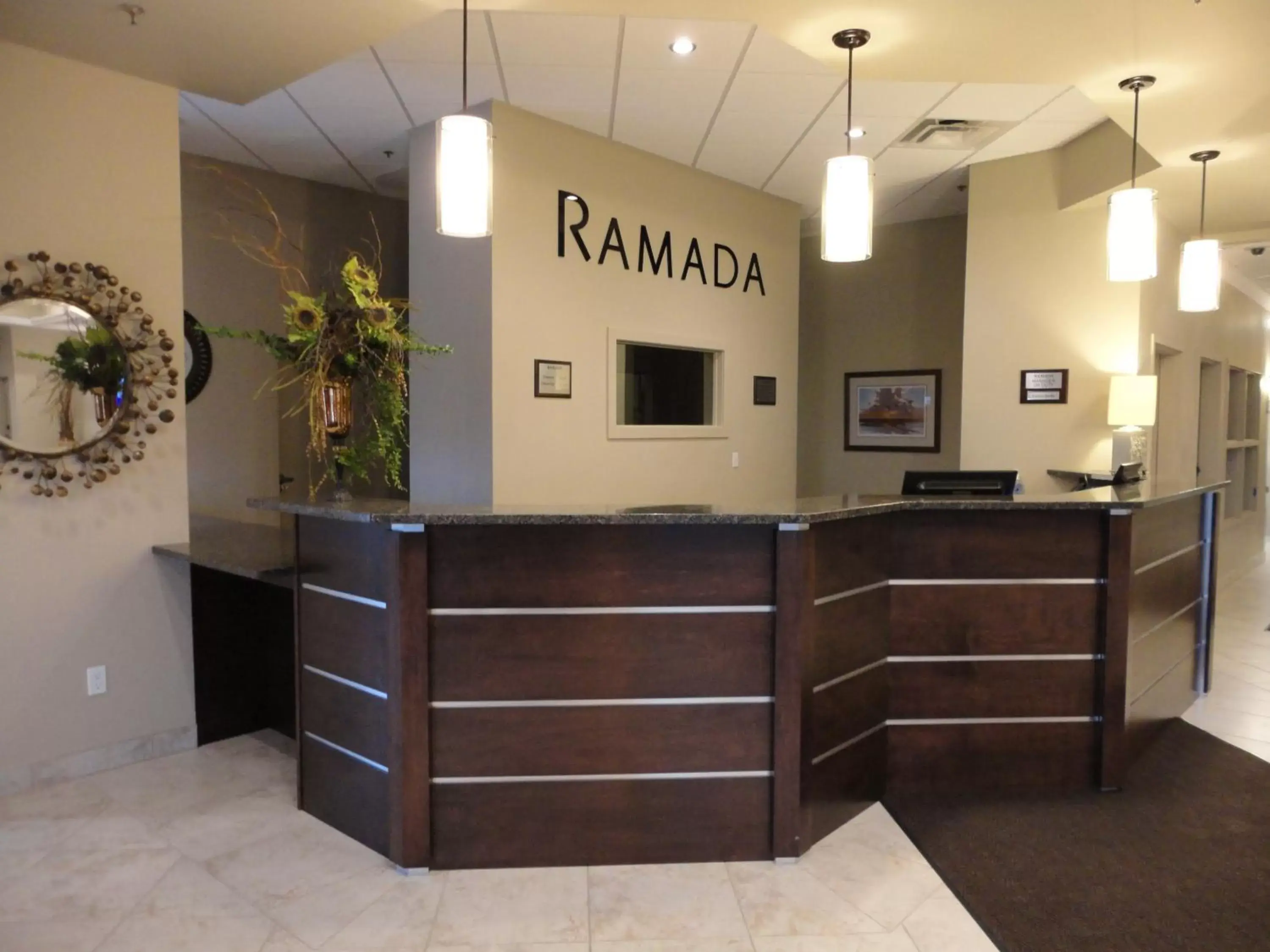 Lobby or reception, Lobby/Reception in Ramada by Wyndham Emerald Park/Regina East