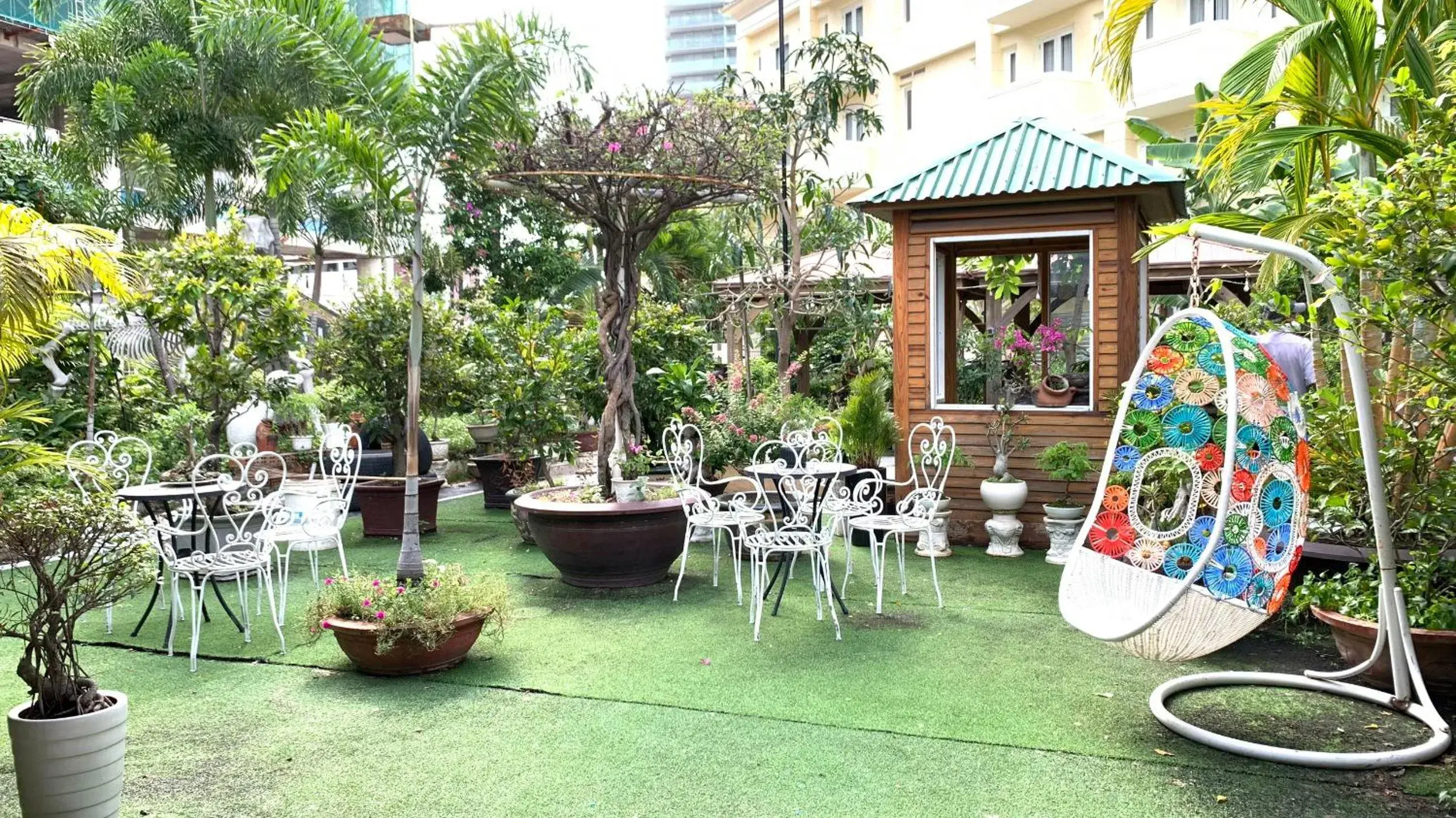 Garden in Tran Vien Dong