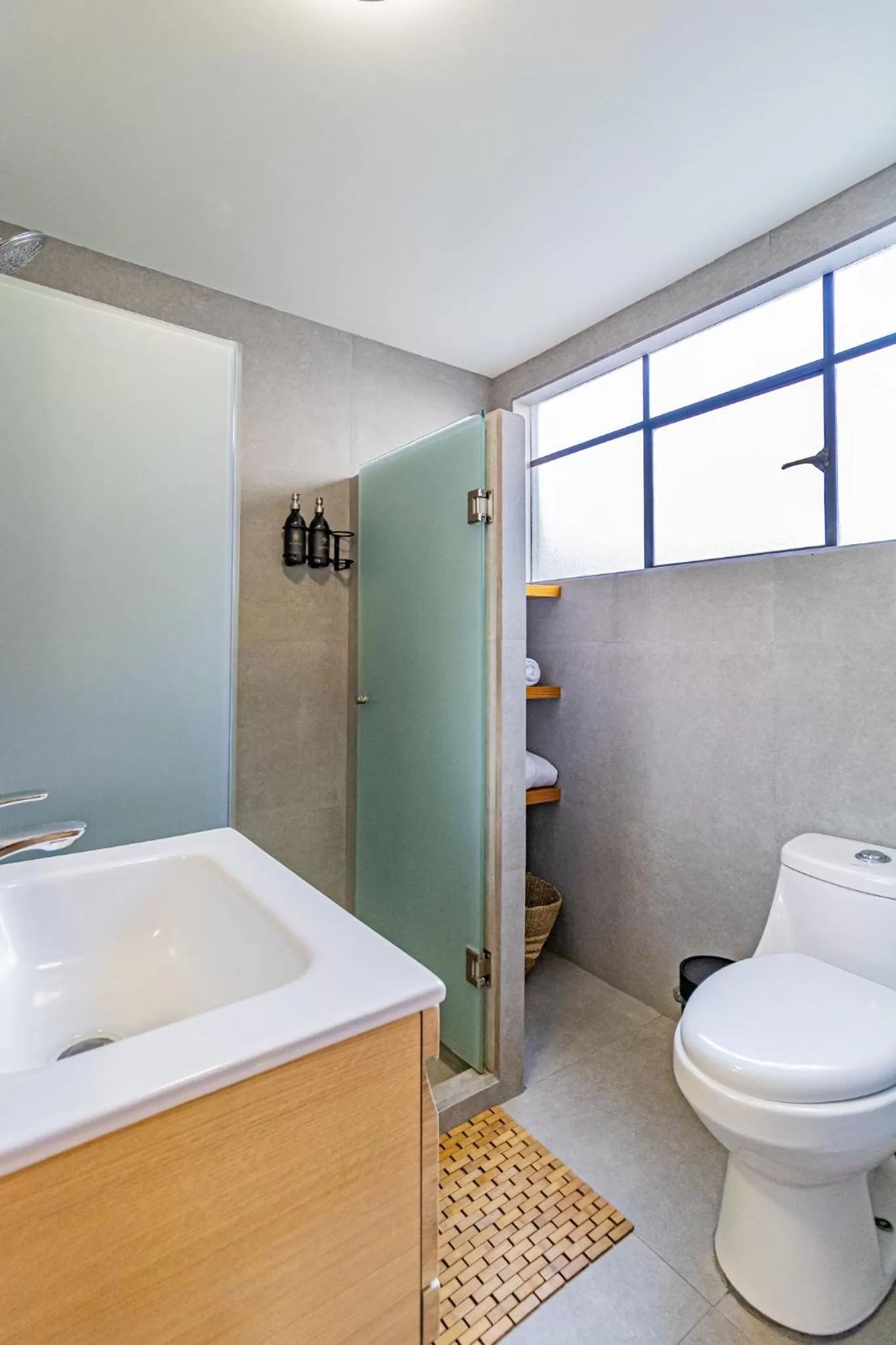 Toilet in Mi Zona Lodging WTC