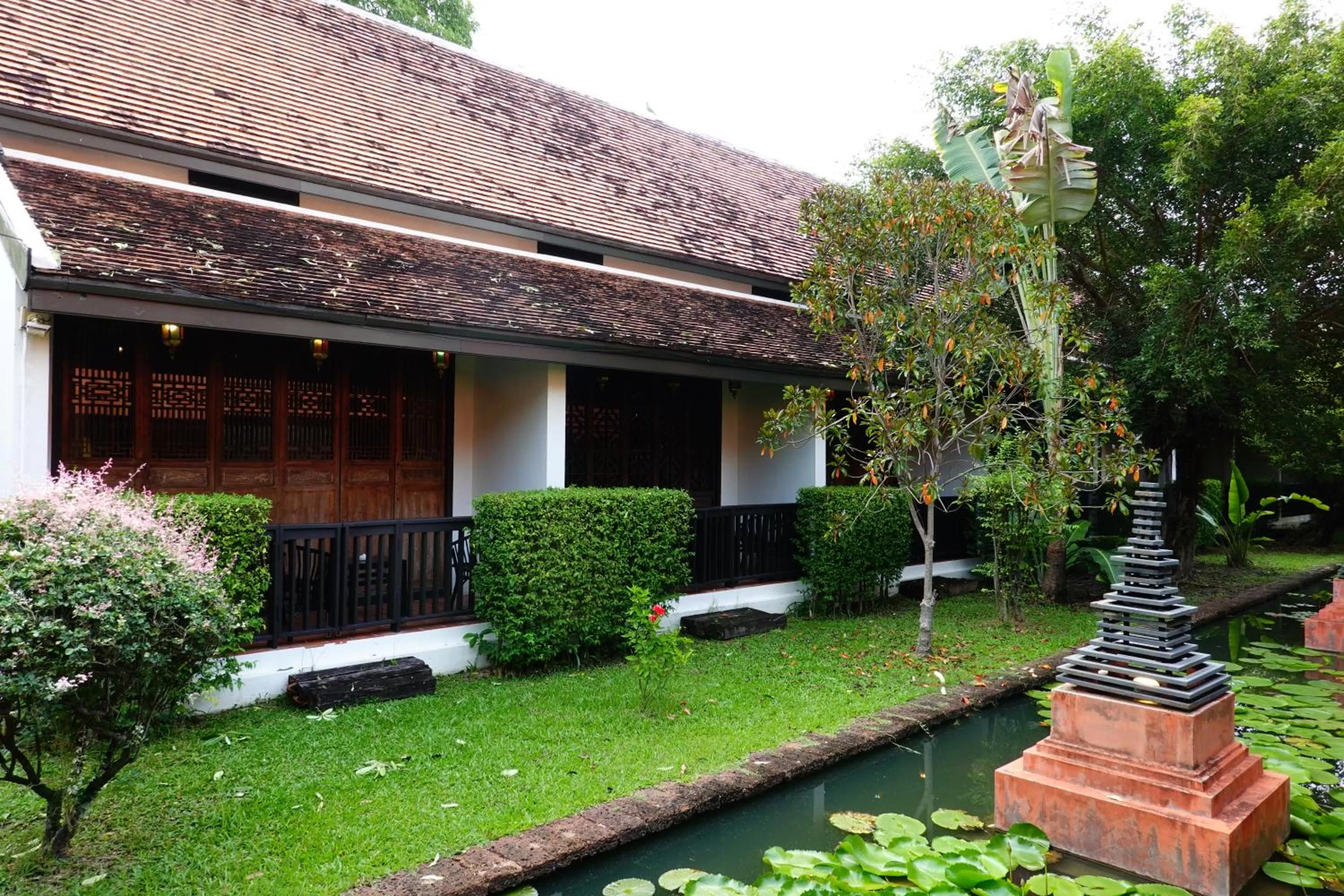 Garden in Tharaburi Resort